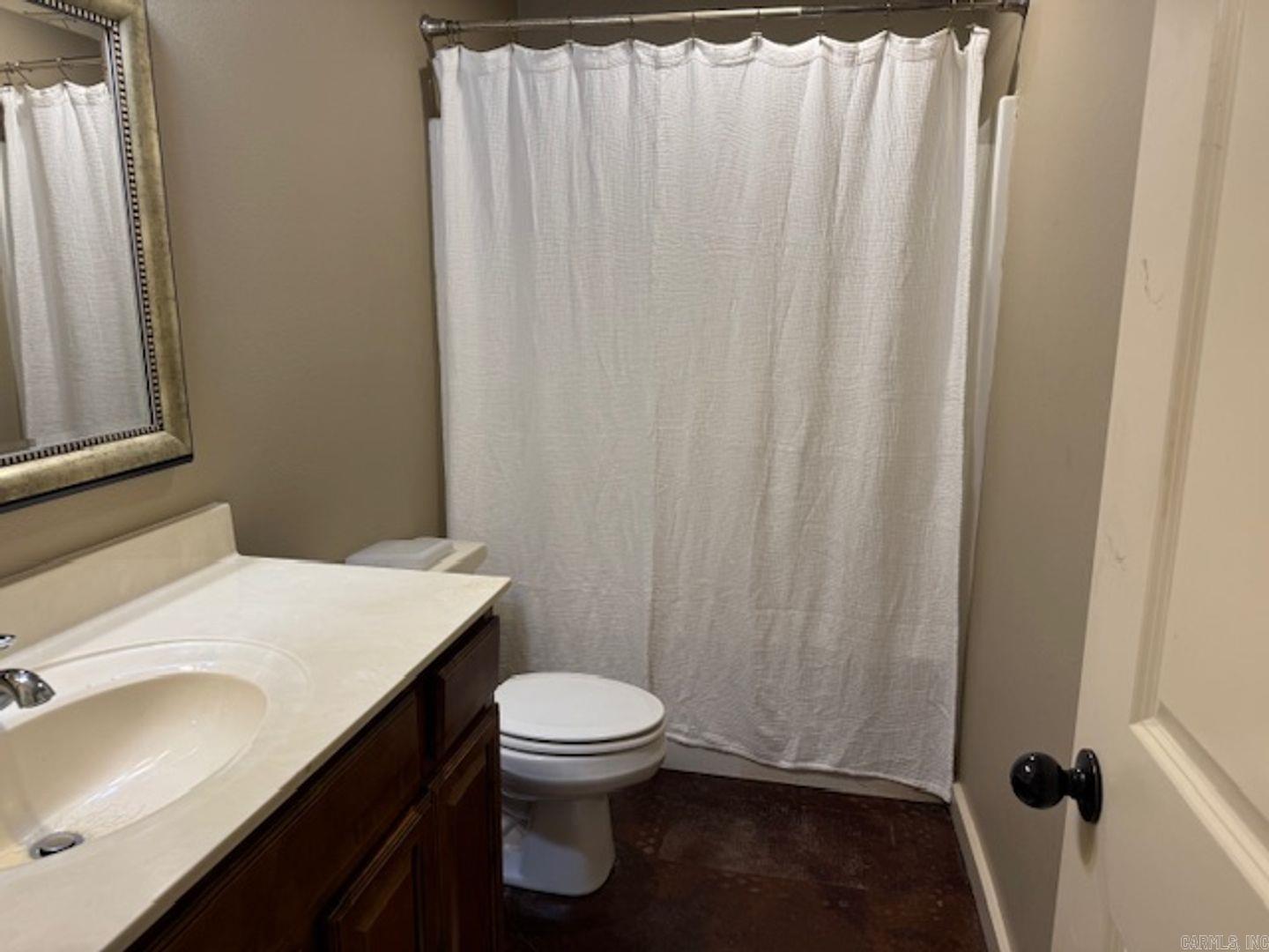 Pikewood I - Residential Lease