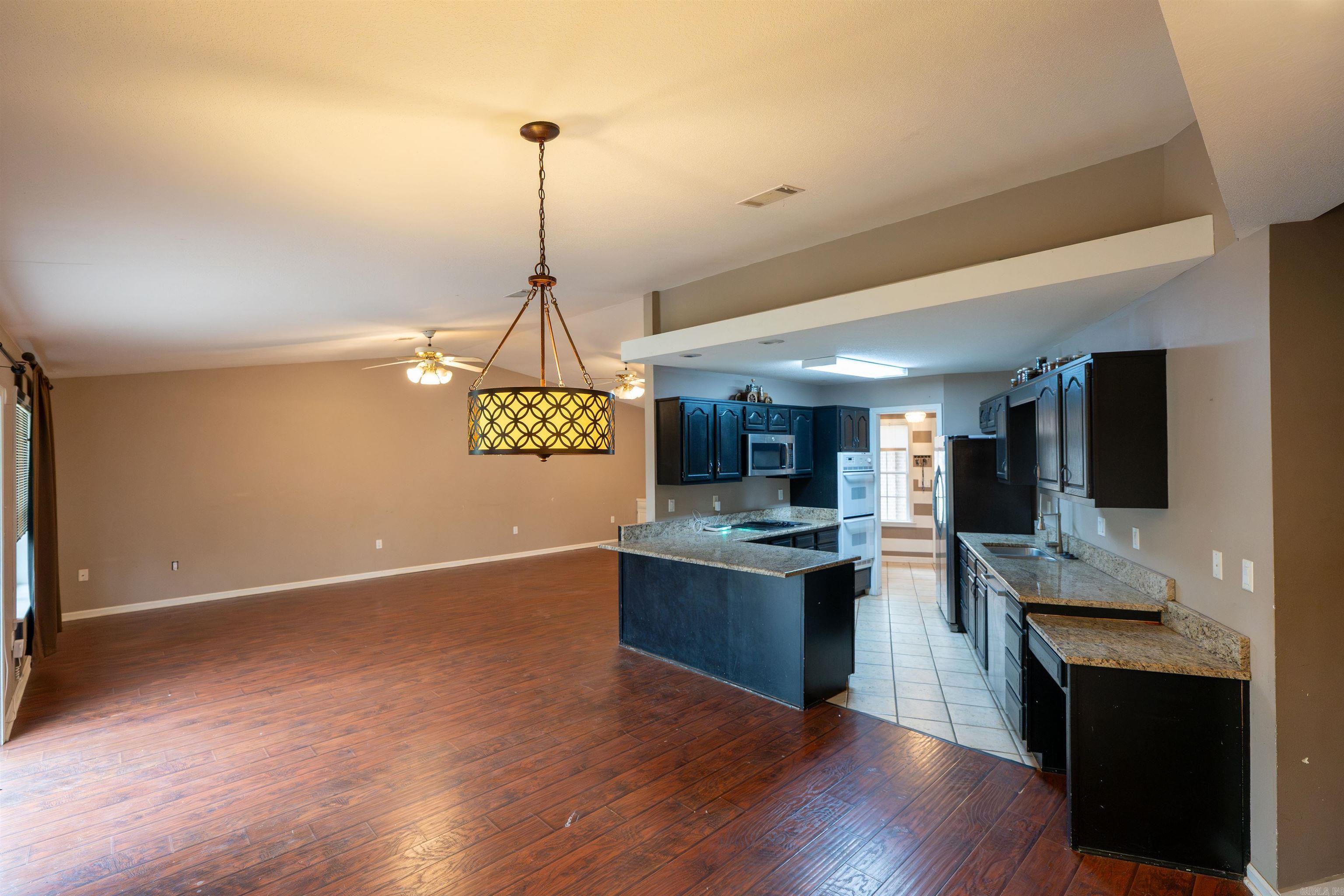 HERITAGE HEIGHTS - Residential