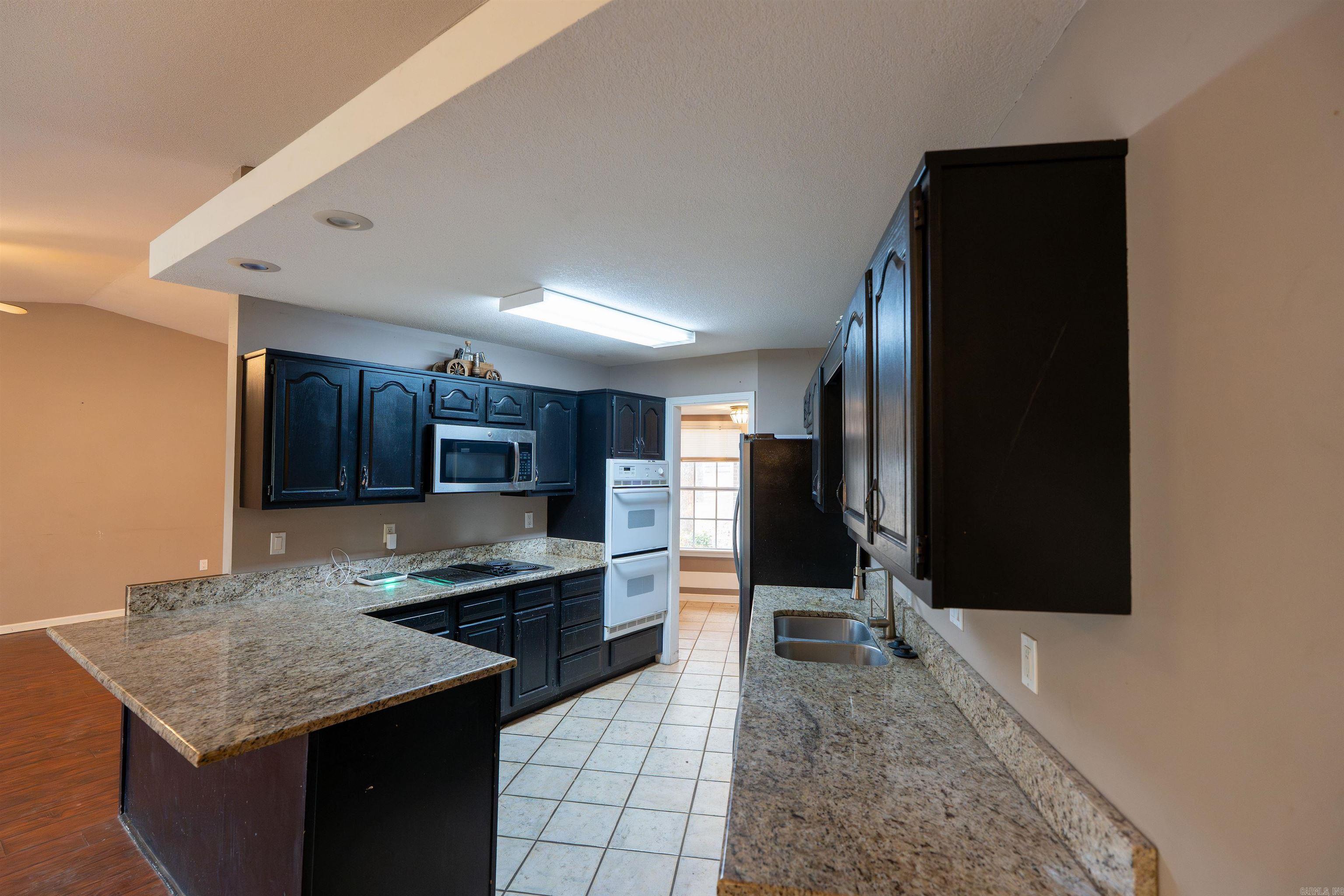 HERITAGE HEIGHTS - Residential