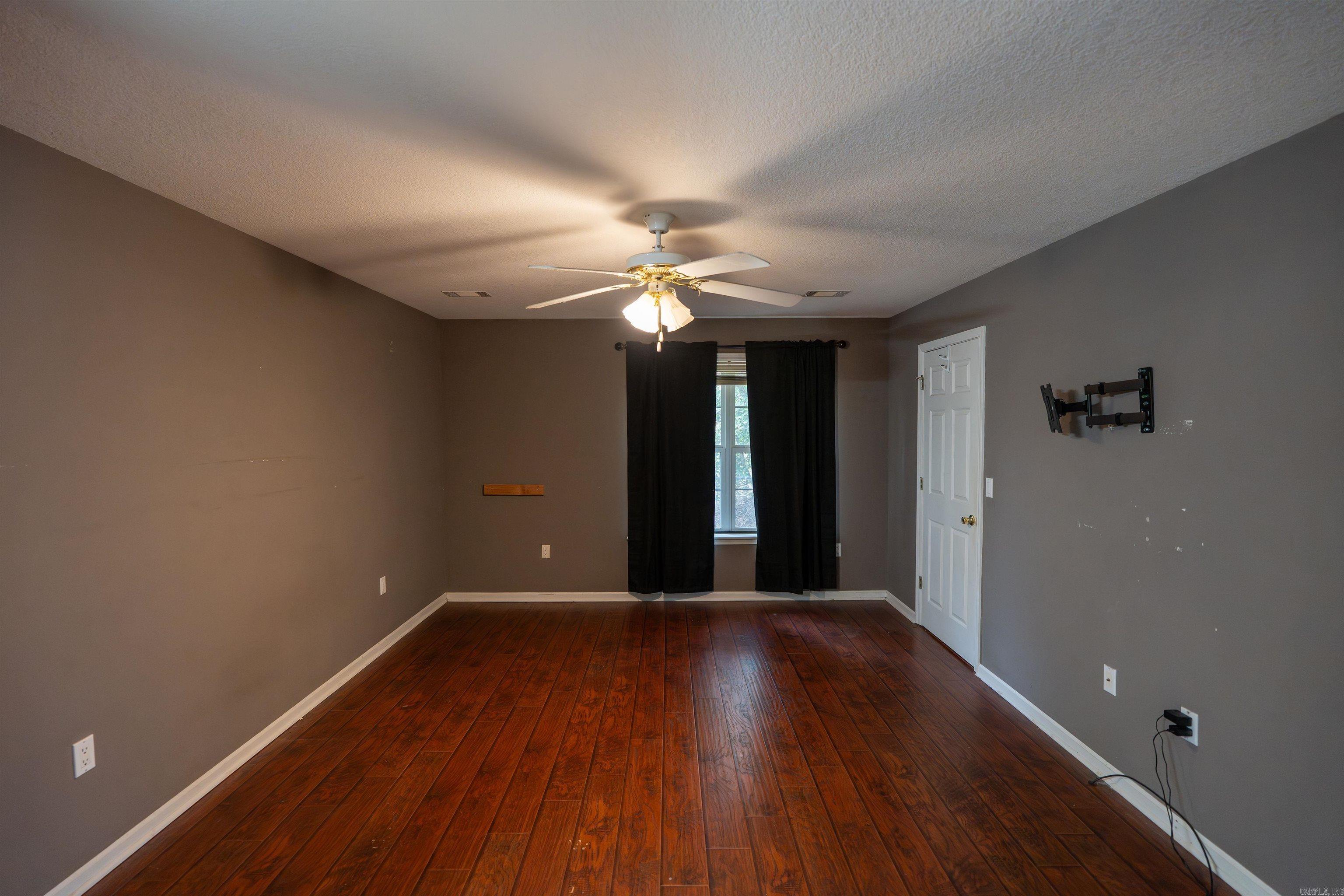 HERITAGE HEIGHTS - Residential