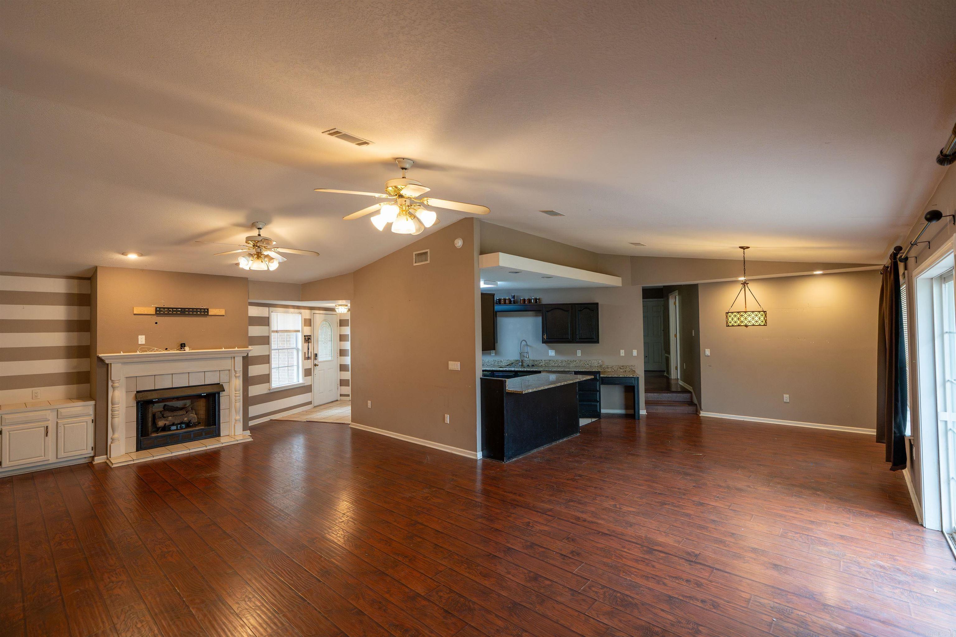 HERITAGE HEIGHTS - Residential