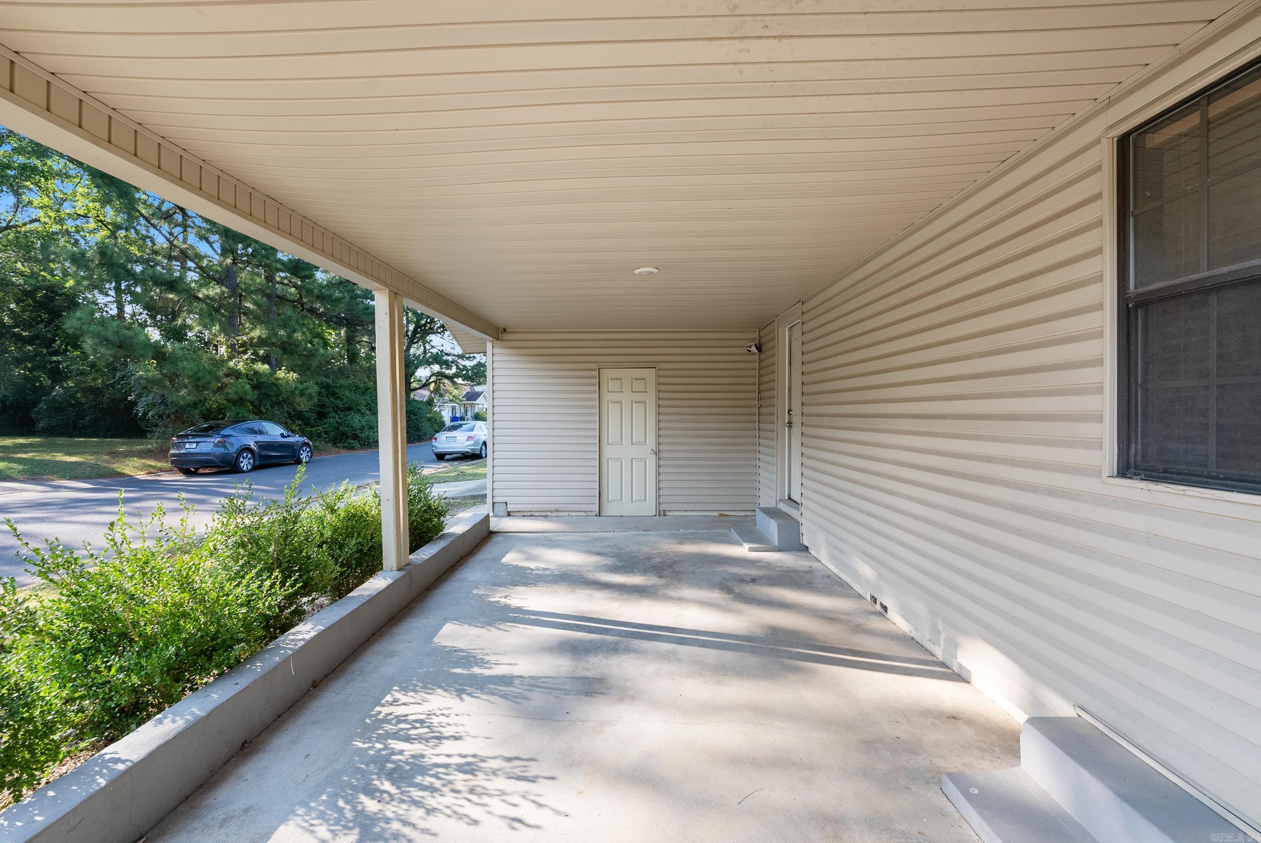 COLLEGE OAK ADDN - Residential