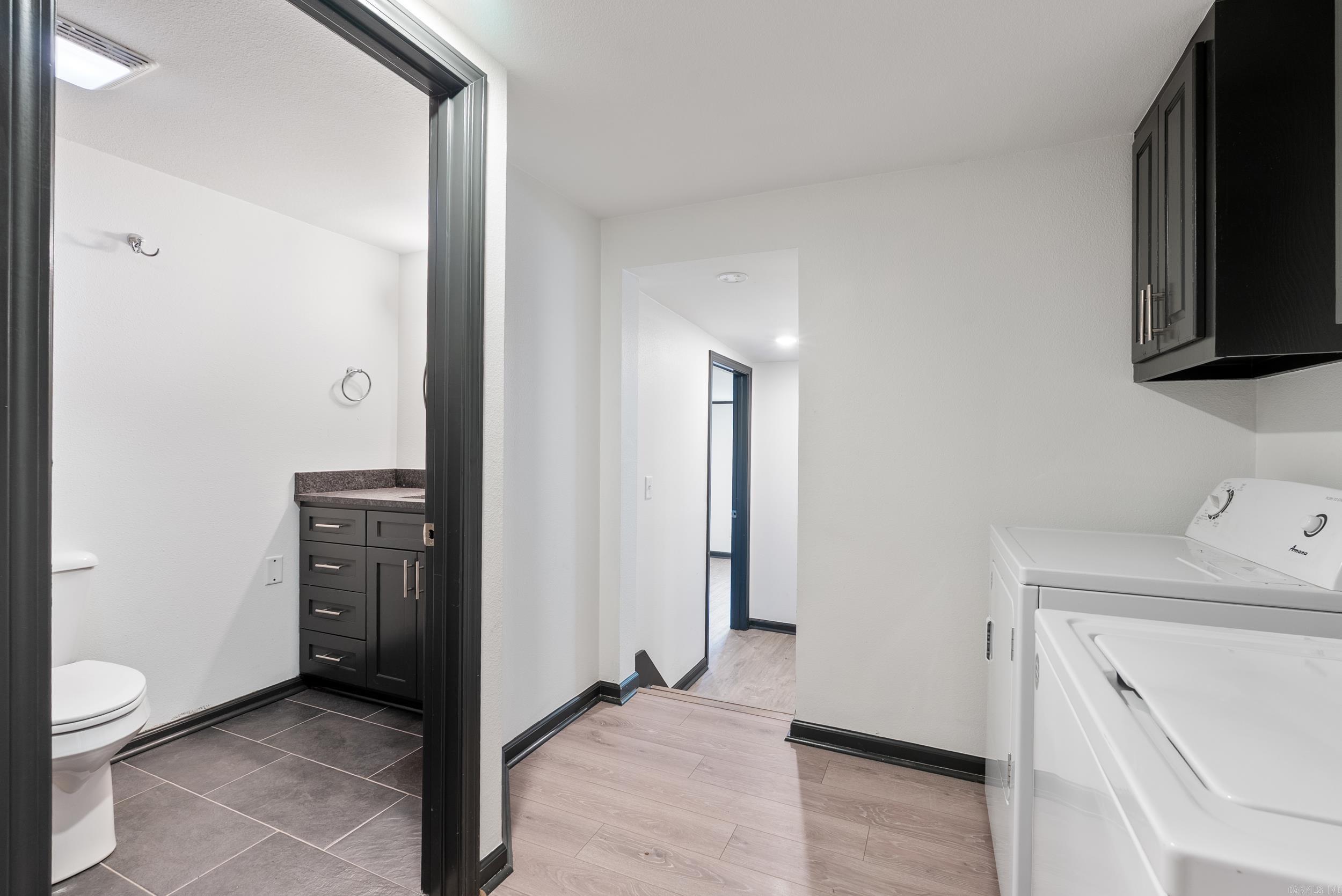 COLLEGE OAK ADDN - Residential