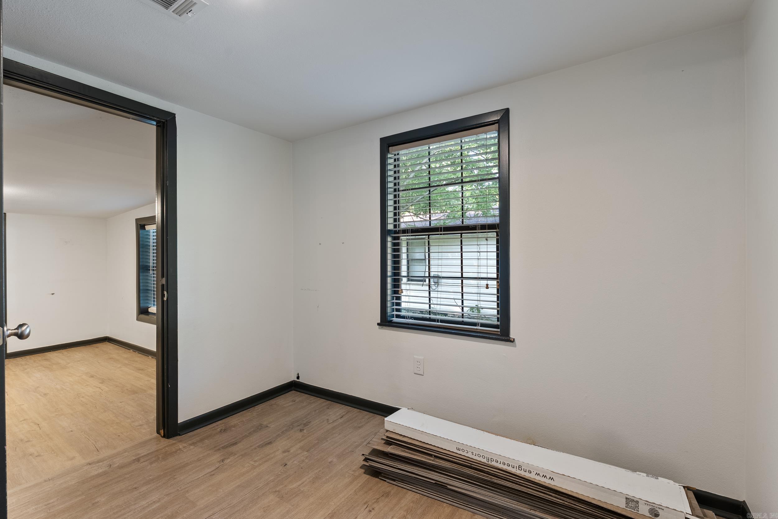 COLLEGE OAK ADDN - Residential