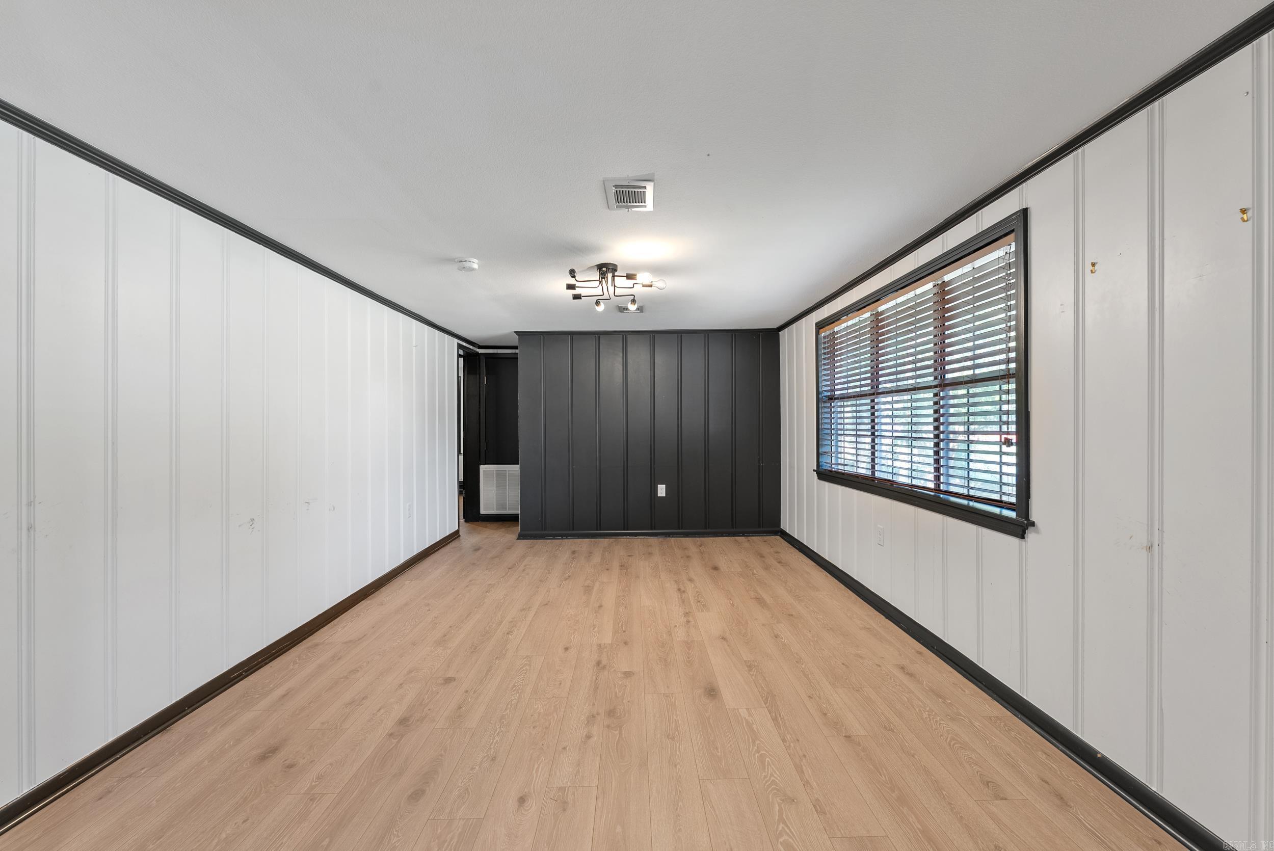 COLLEGE OAK ADDN - Residential