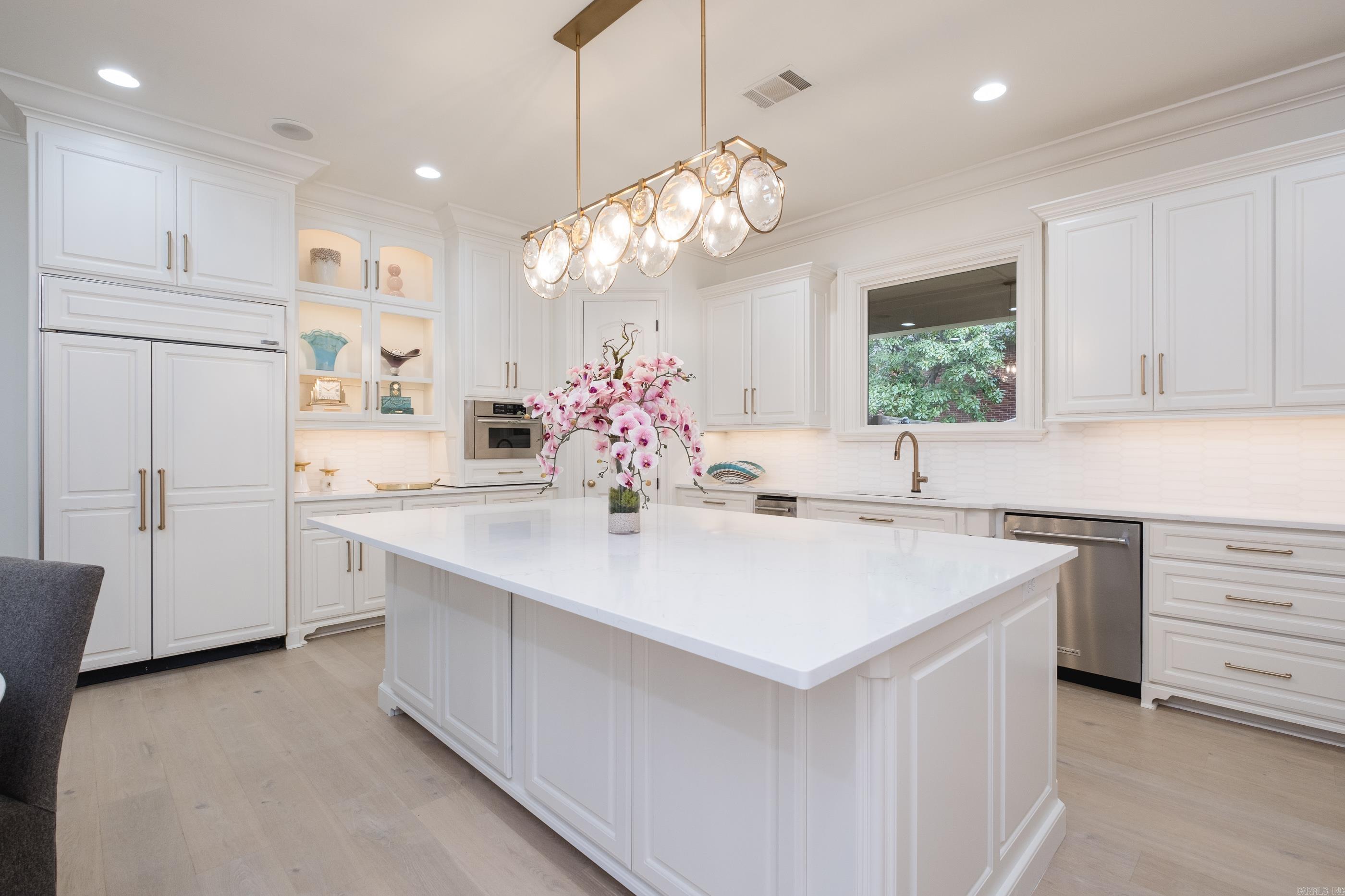 CHENAL VALLEY DEAUVILLE PLACE - Residential