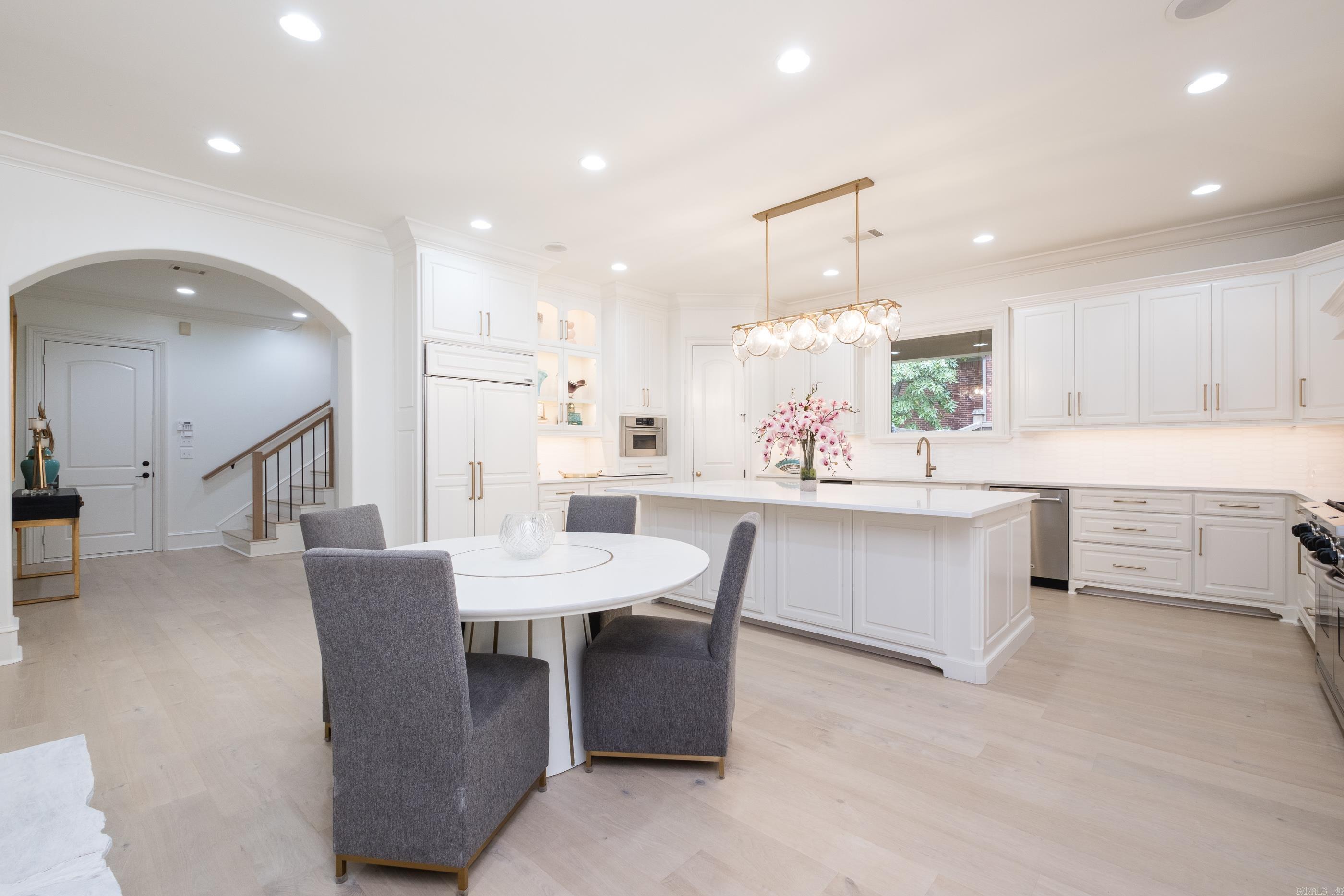 CHENAL VALLEY DEAUVILLE PLACE - Residential