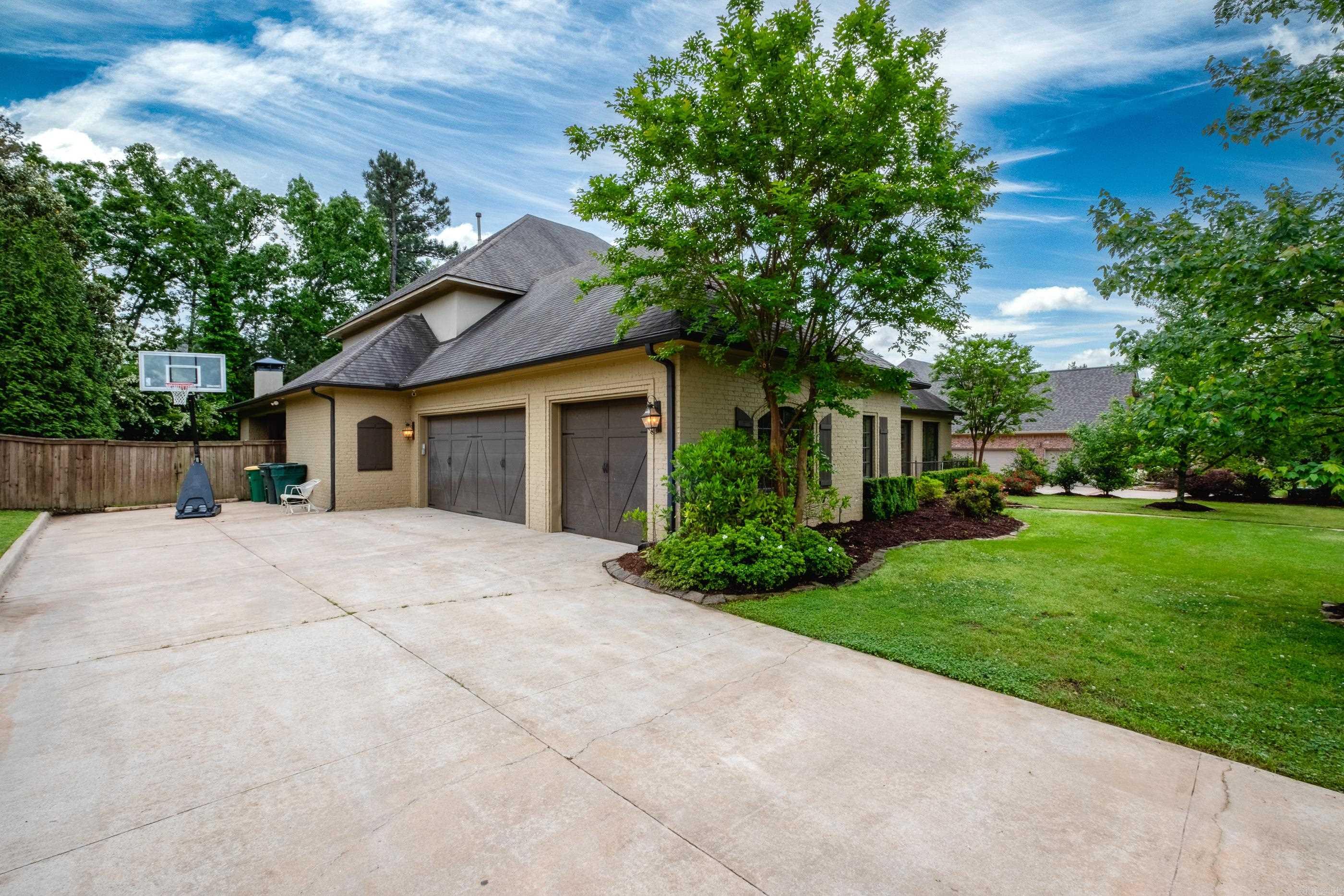 CHENAL VALLEY DEAUVILLE PLACE - Residential