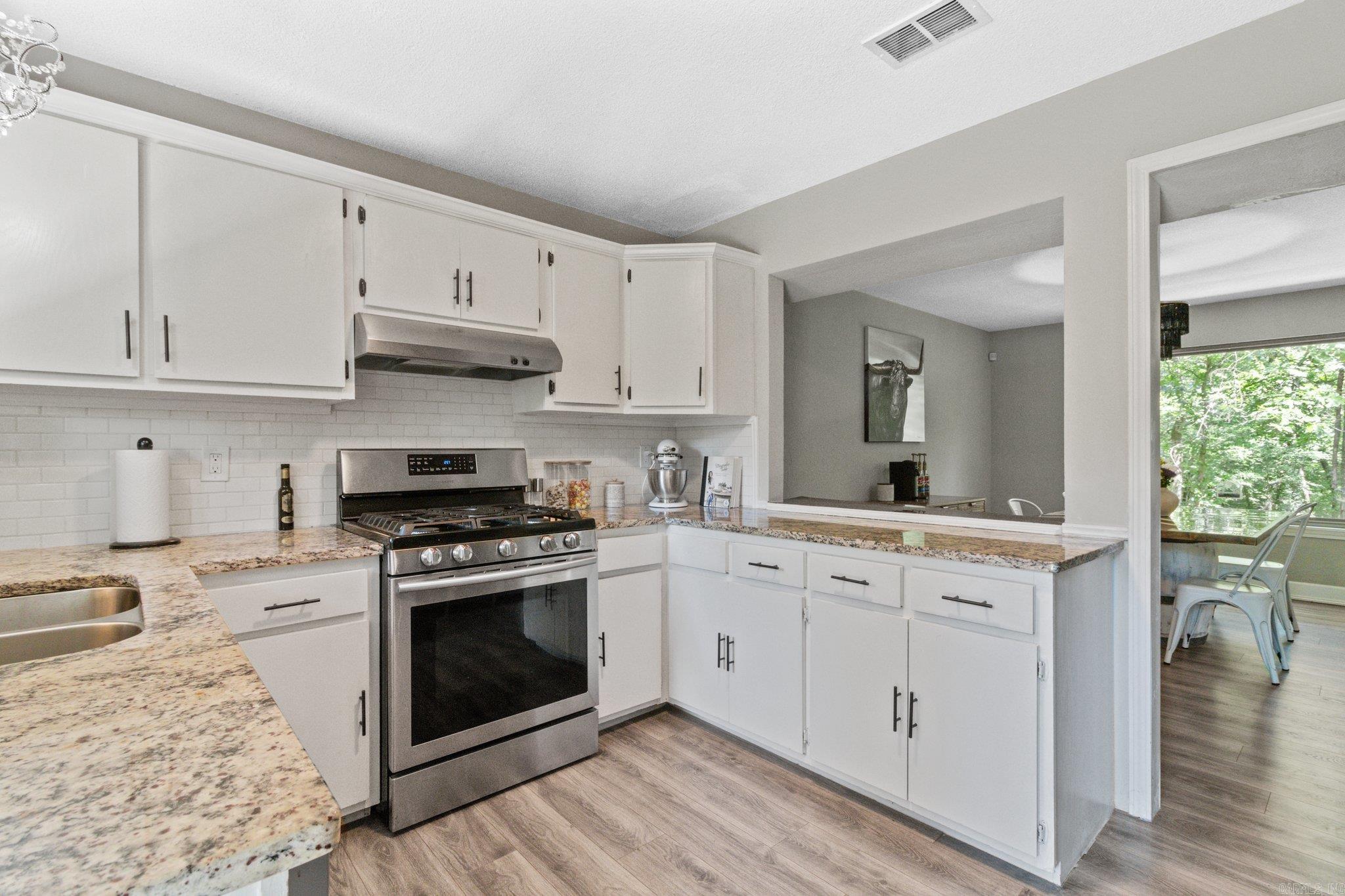 RIVER RIDGE - Residential