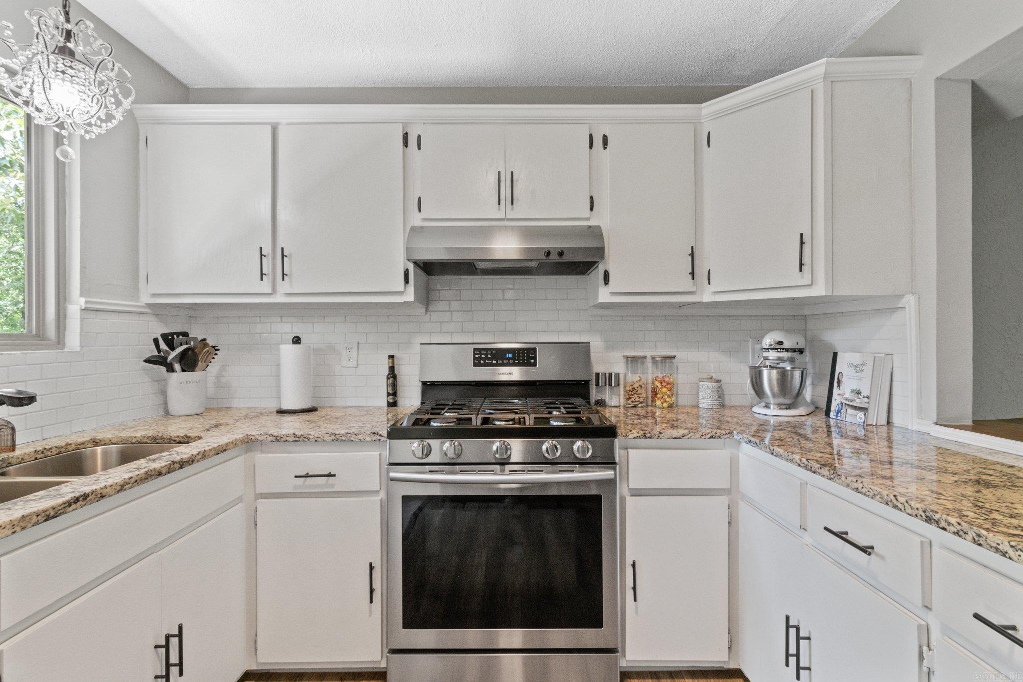 RIVER RIDGE - Residential