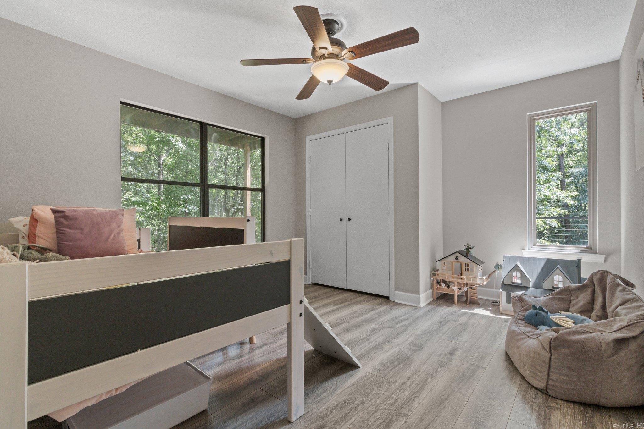 RIVER RIDGE - Residential