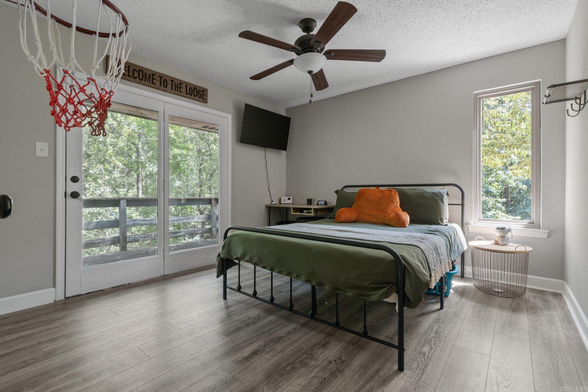 RIVER RIDGE - Residential