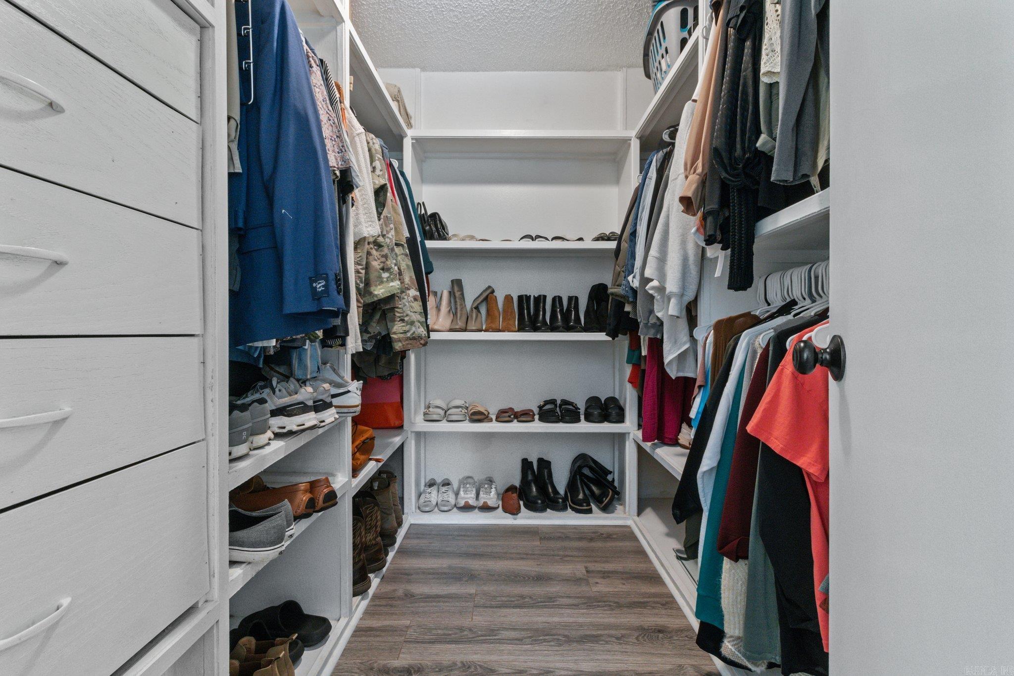 RIVER RIDGE - Residential