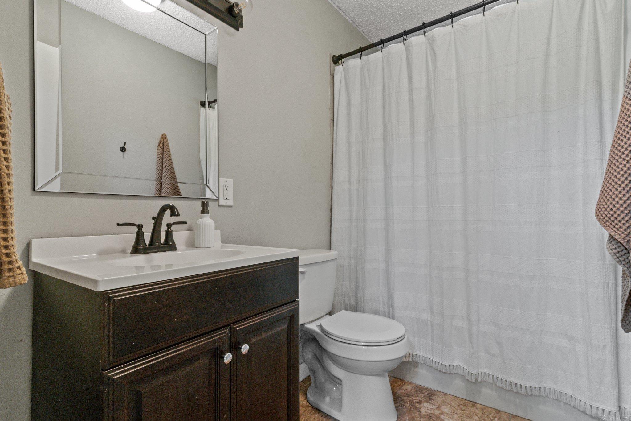 RIVER RIDGE - Residential