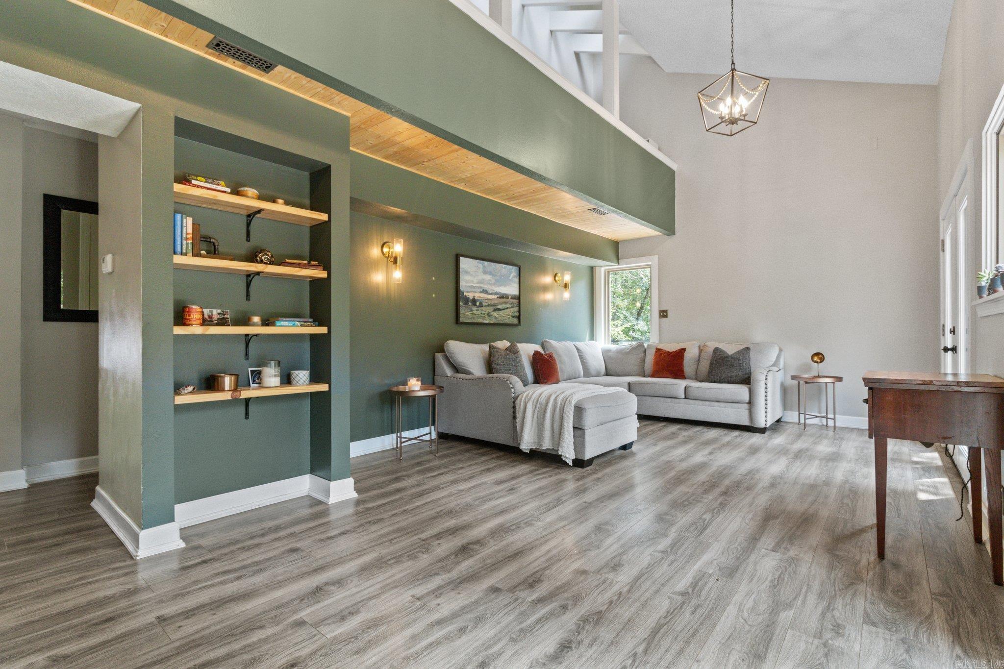 RIVER RIDGE - Residential