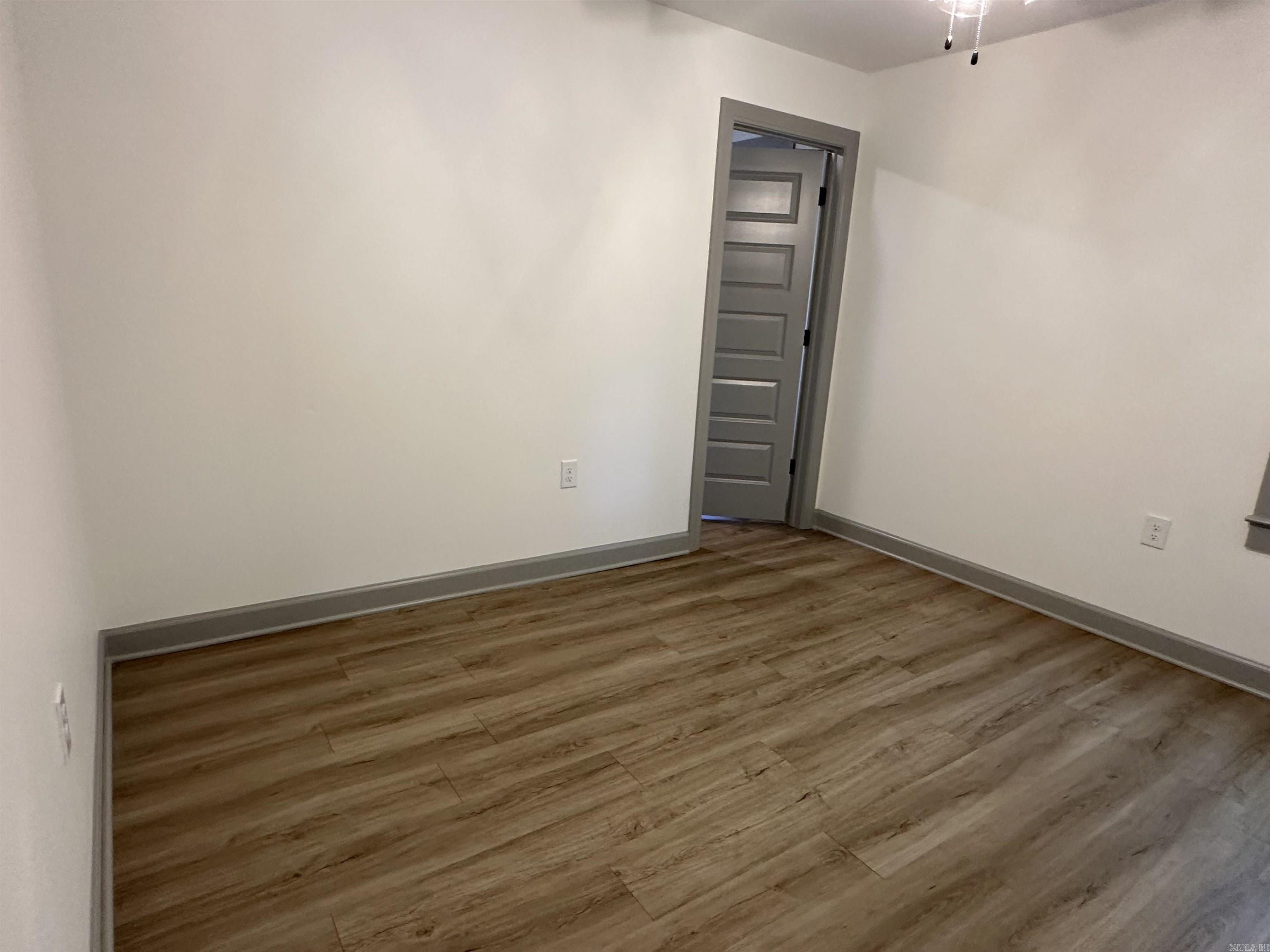 nil - Residential Lease