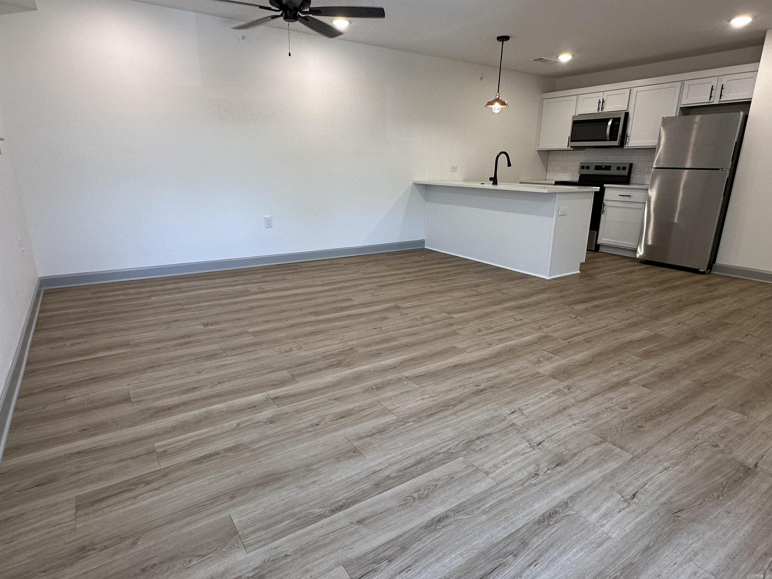 nil - Residential Lease