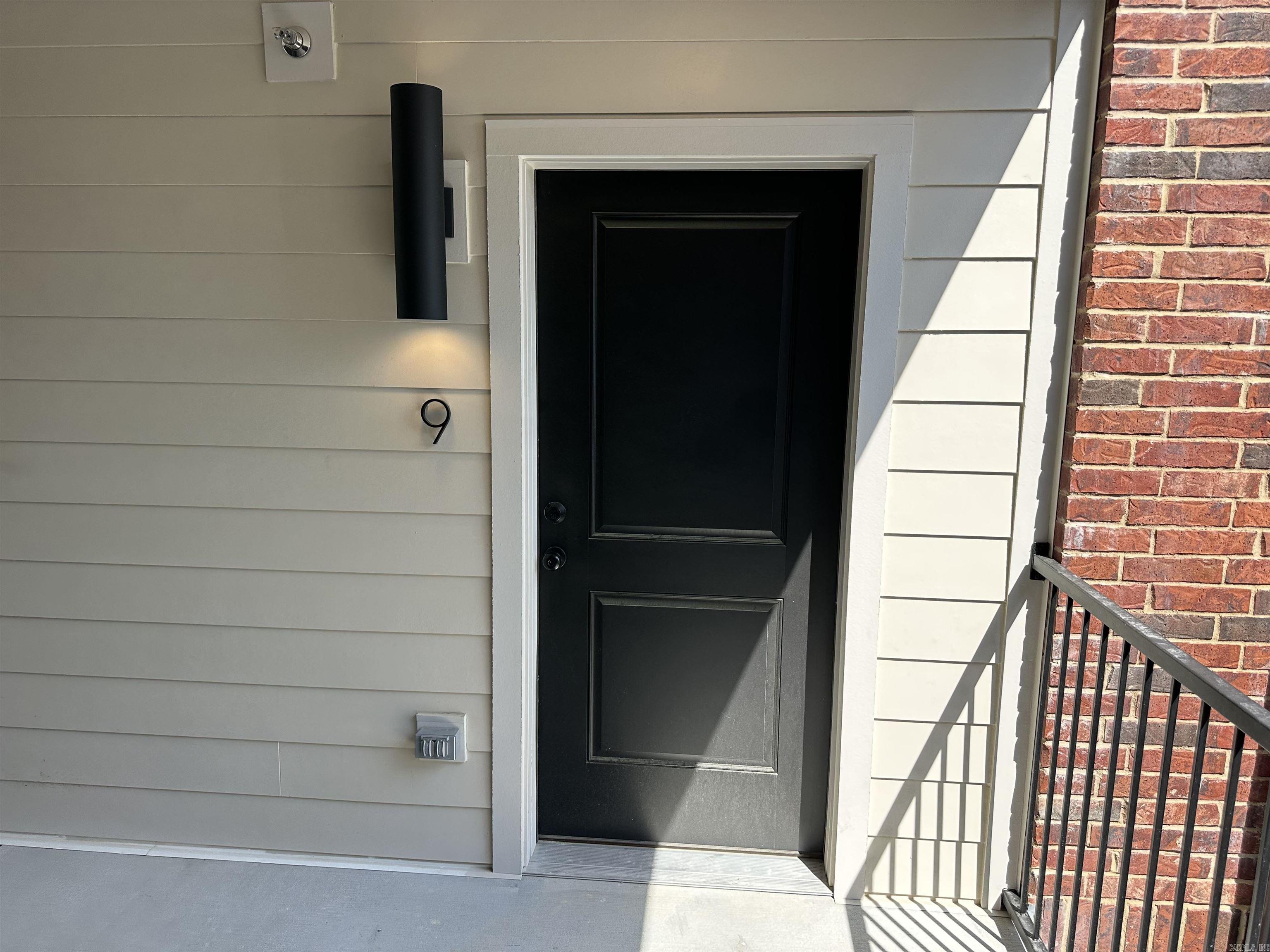 nil - Residential Lease