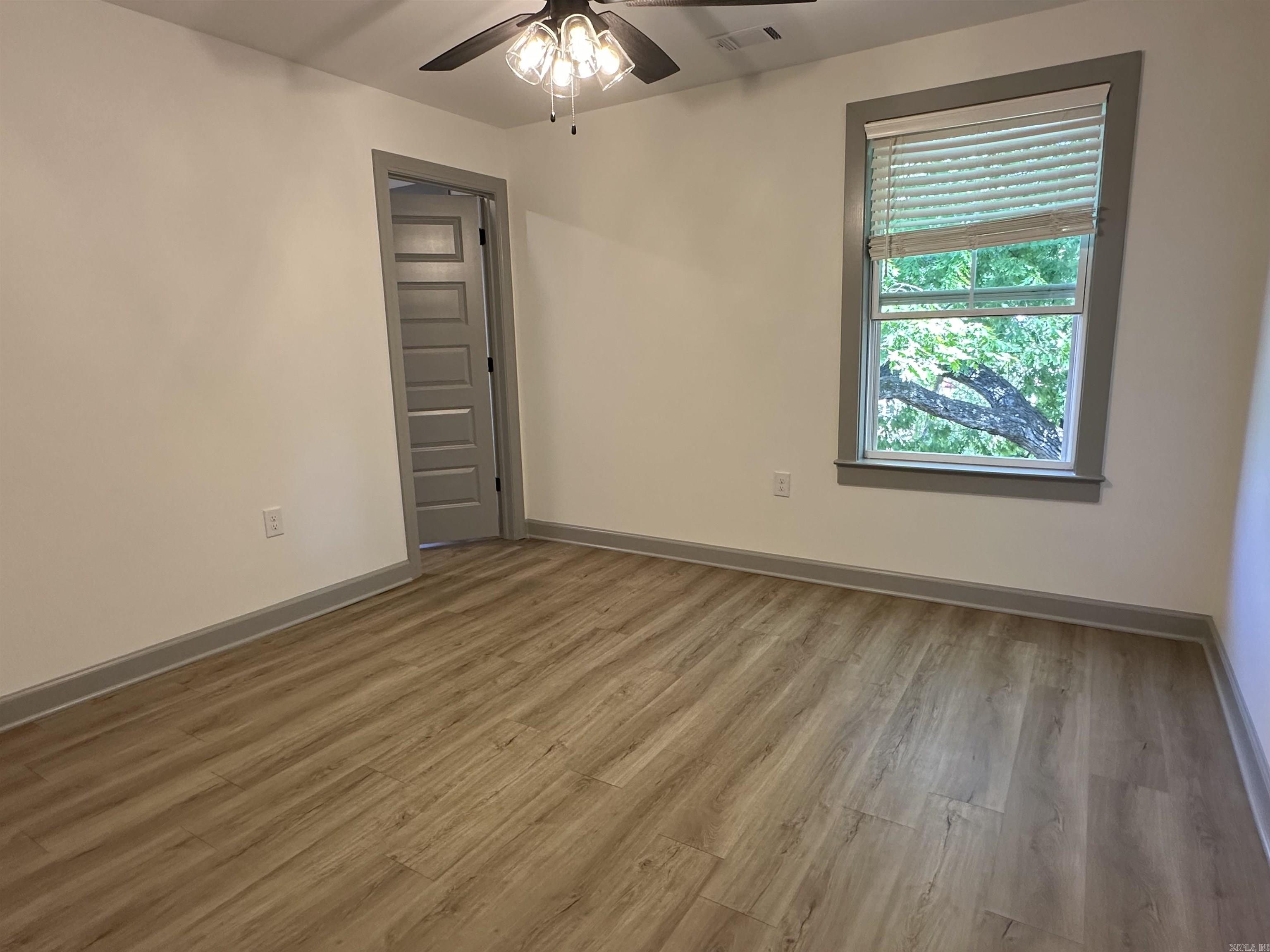 nil - Residential Lease