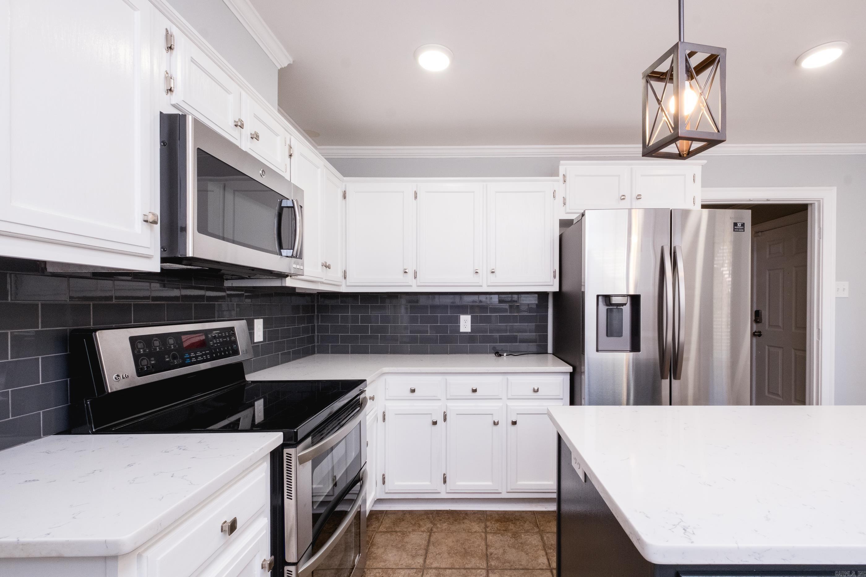 SECLUDED HILLS ADDN - Residential