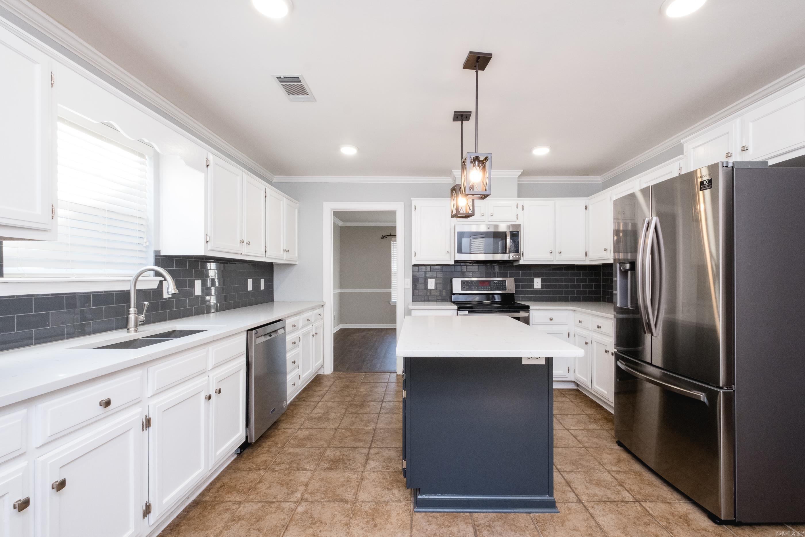 SECLUDED HILLS ADDN - Residential