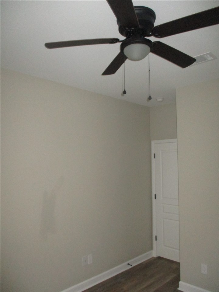 Glenwood Estates III - Residential Lease