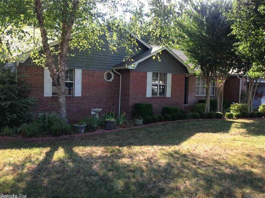 This wonderful 3 or 4 bedroom home is a great find. Located on a large cul-de-sac this home has lots of privacy. From the large open entry, to the inviting living area with a great gas fireplace. Kitchen area offers a nice island along with a large breakfast area. A bonus room located behind the kitchen can be used as an office or bonus room.Large room off of kitchen can be dining/bedroom Laundry room has tons of storage. Back yard is a entertaining waiting to happen. Or a relaxing evening by the fire pit.