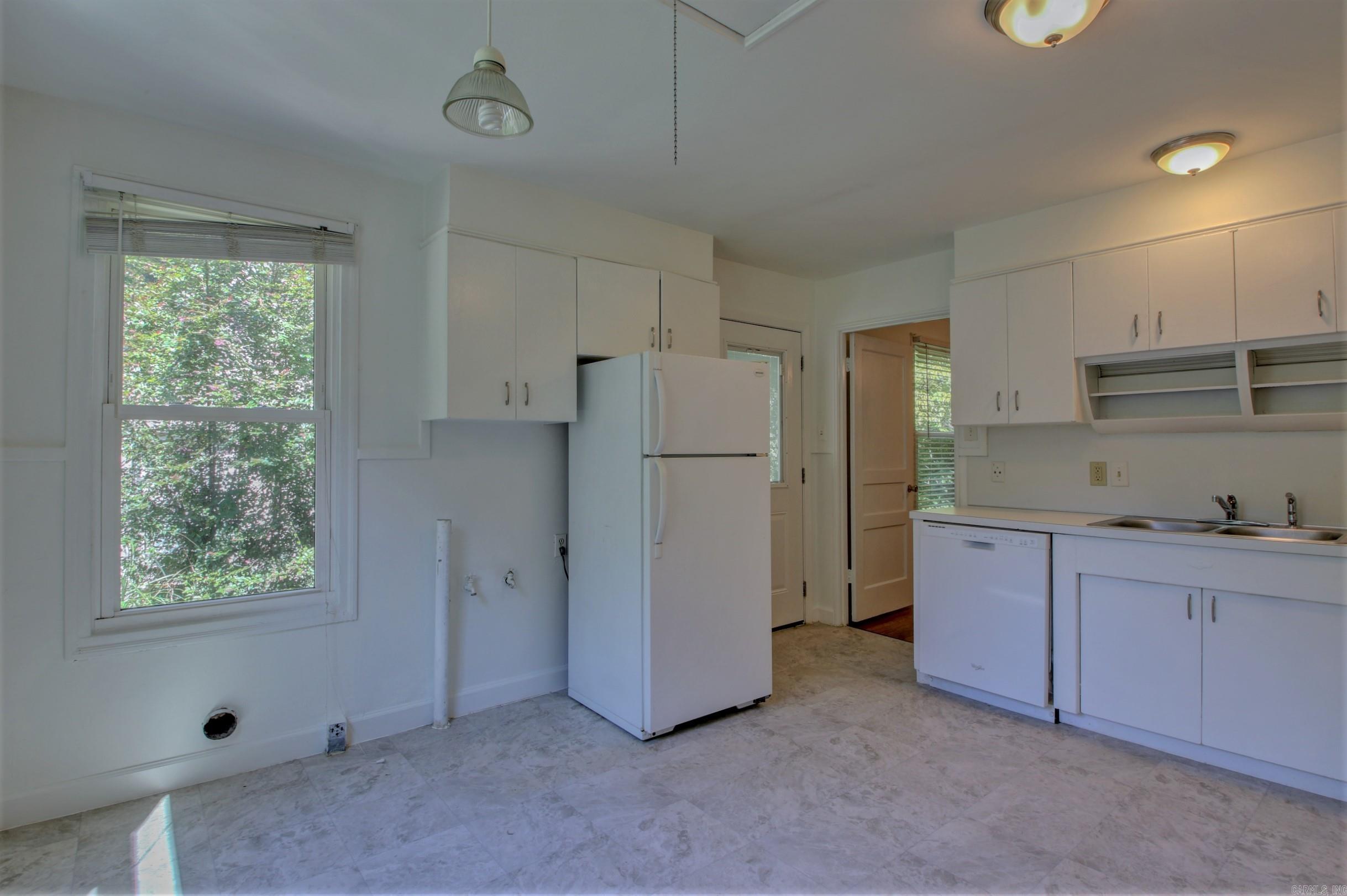 KINGWOOD PLACE - Residential