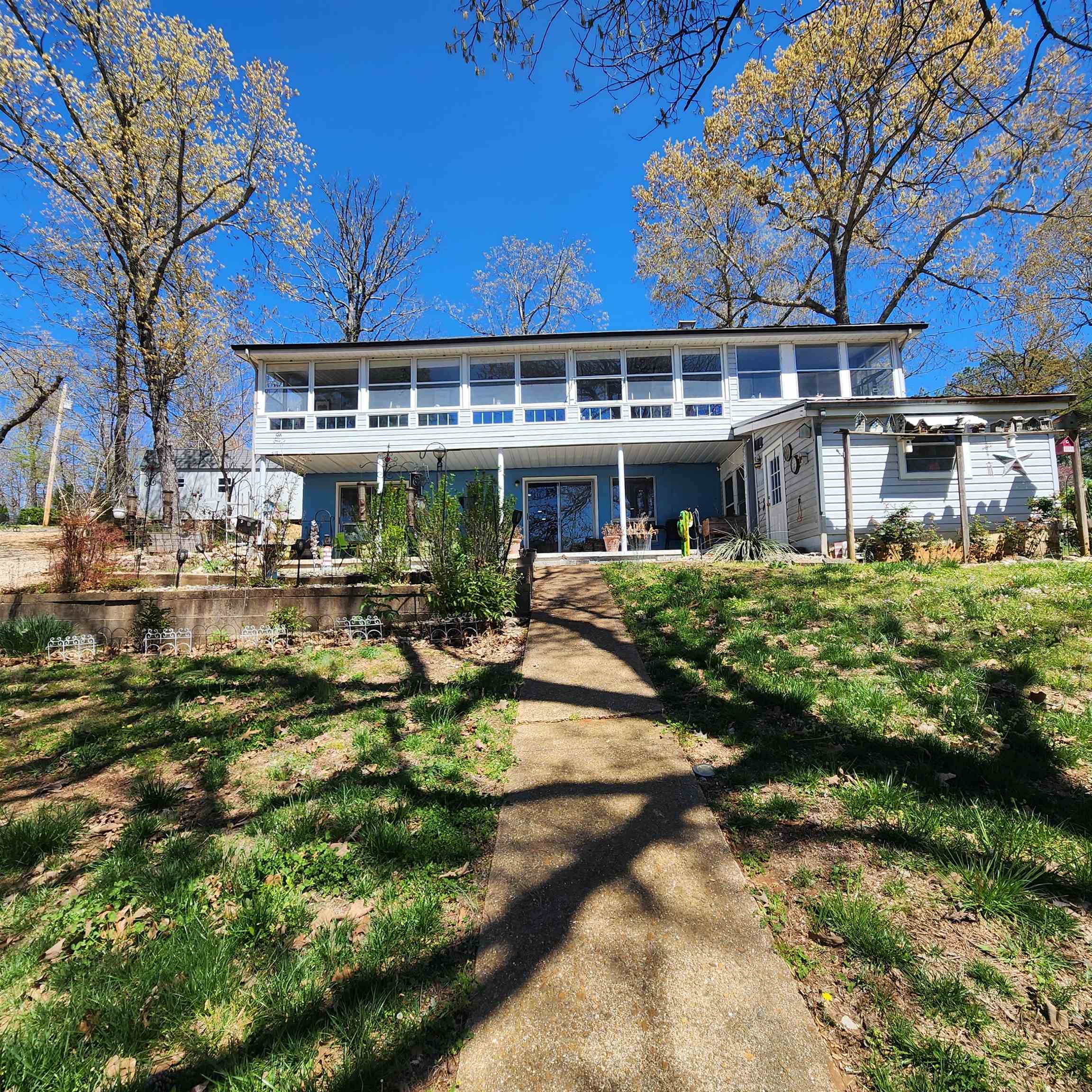 Navajo Second - Residential