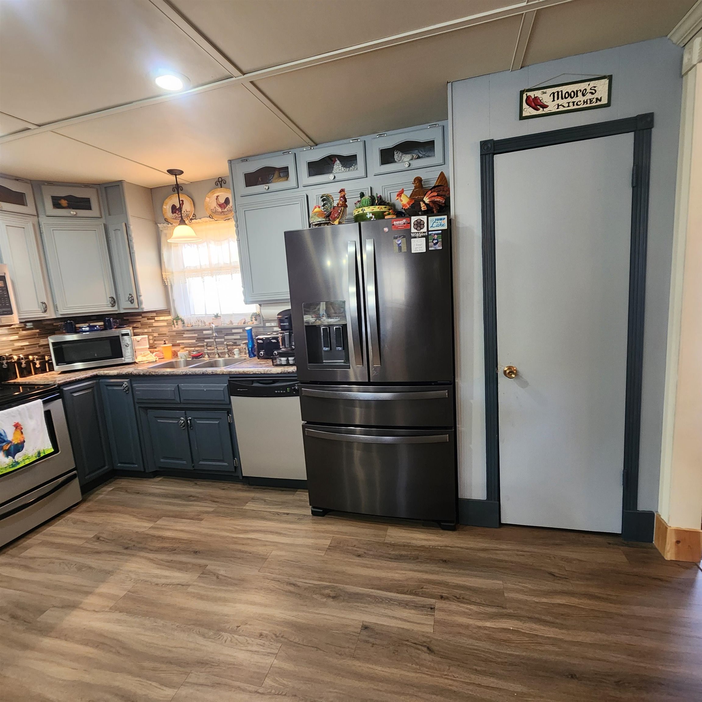 Navajo Second - Residential