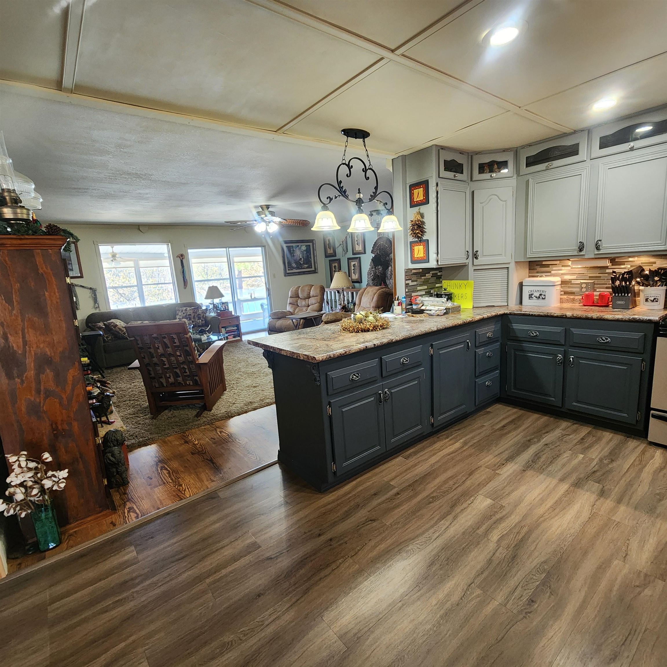 Navajo Second - Residential