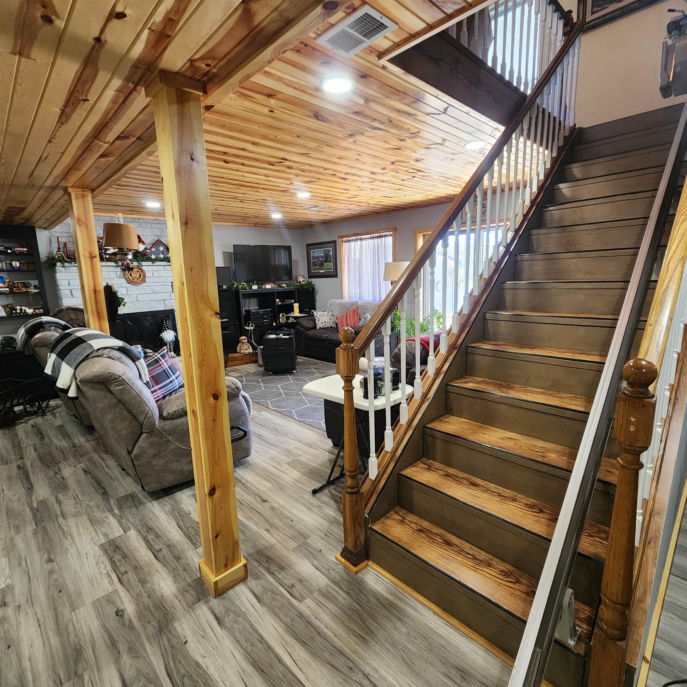 Navajo Second - Residential