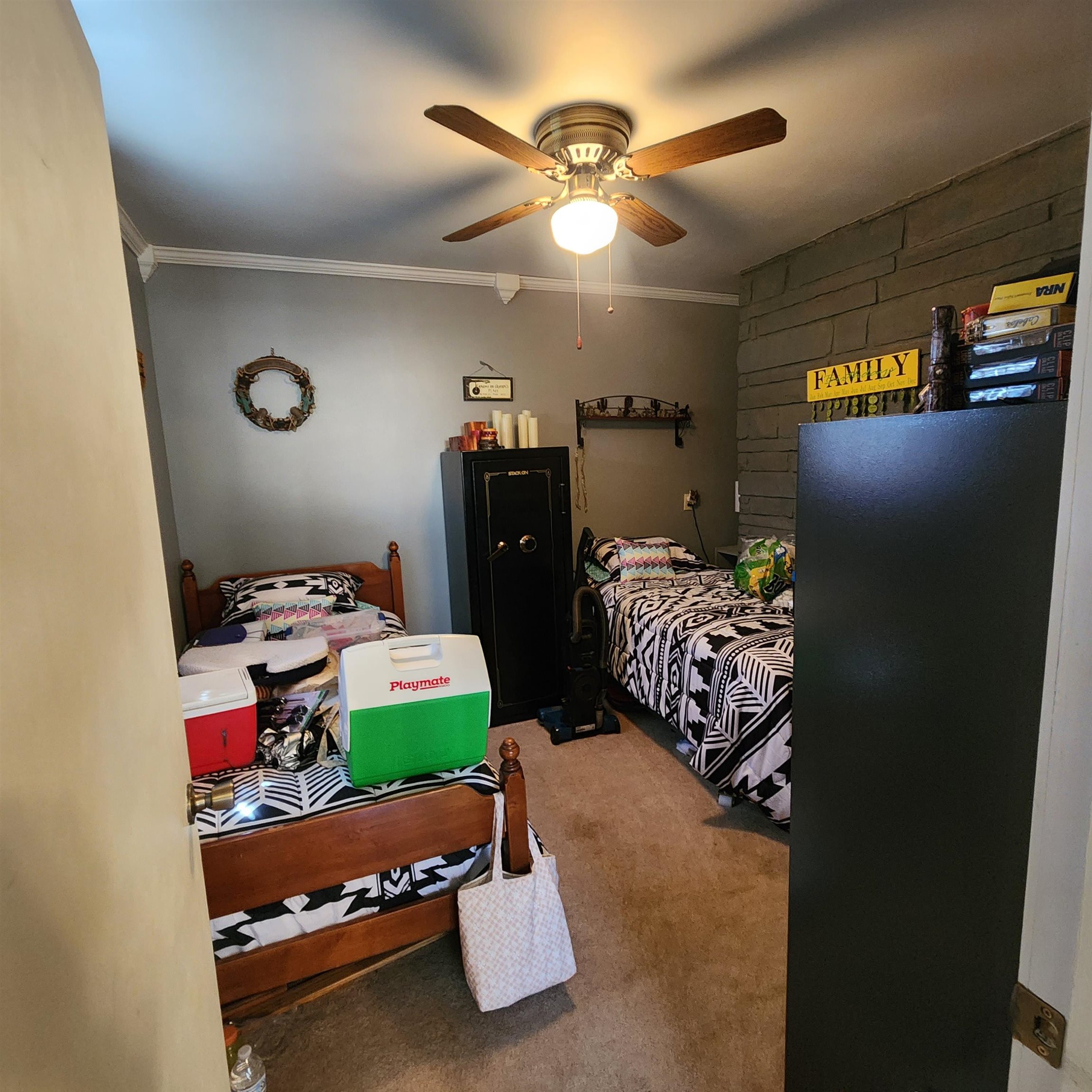 Navajo Second - Residential