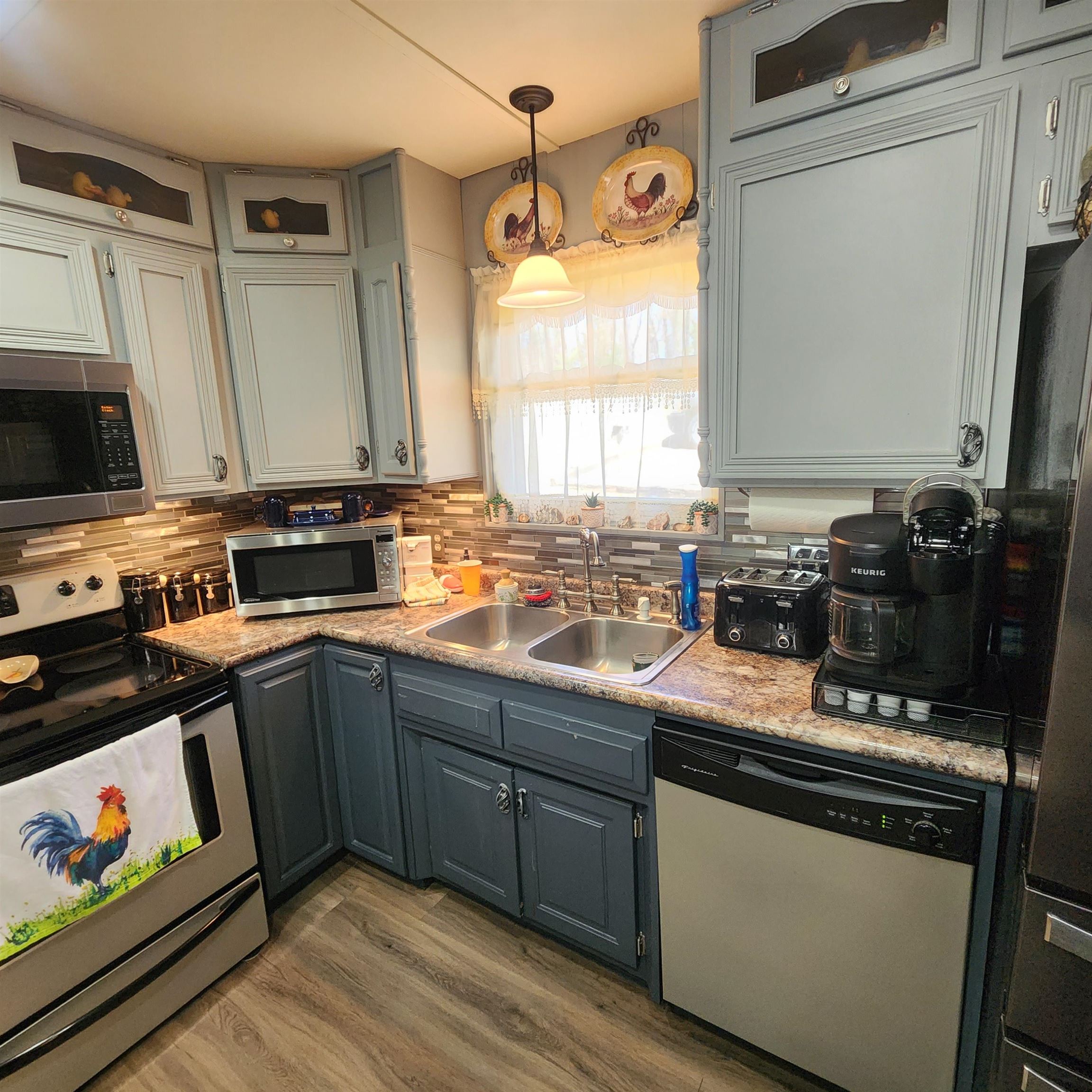 Navajo Second - Residential