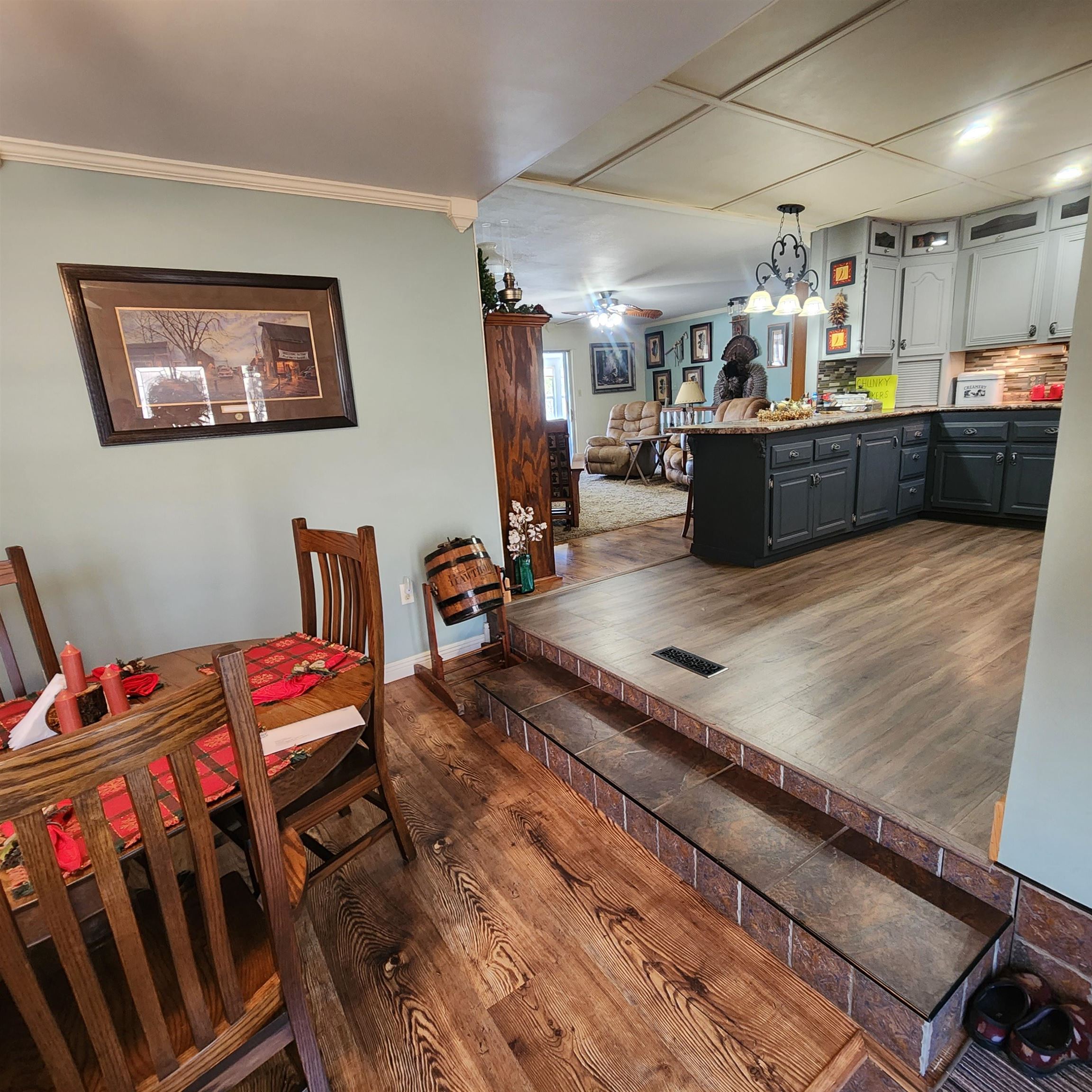 Navajo Second - Residential