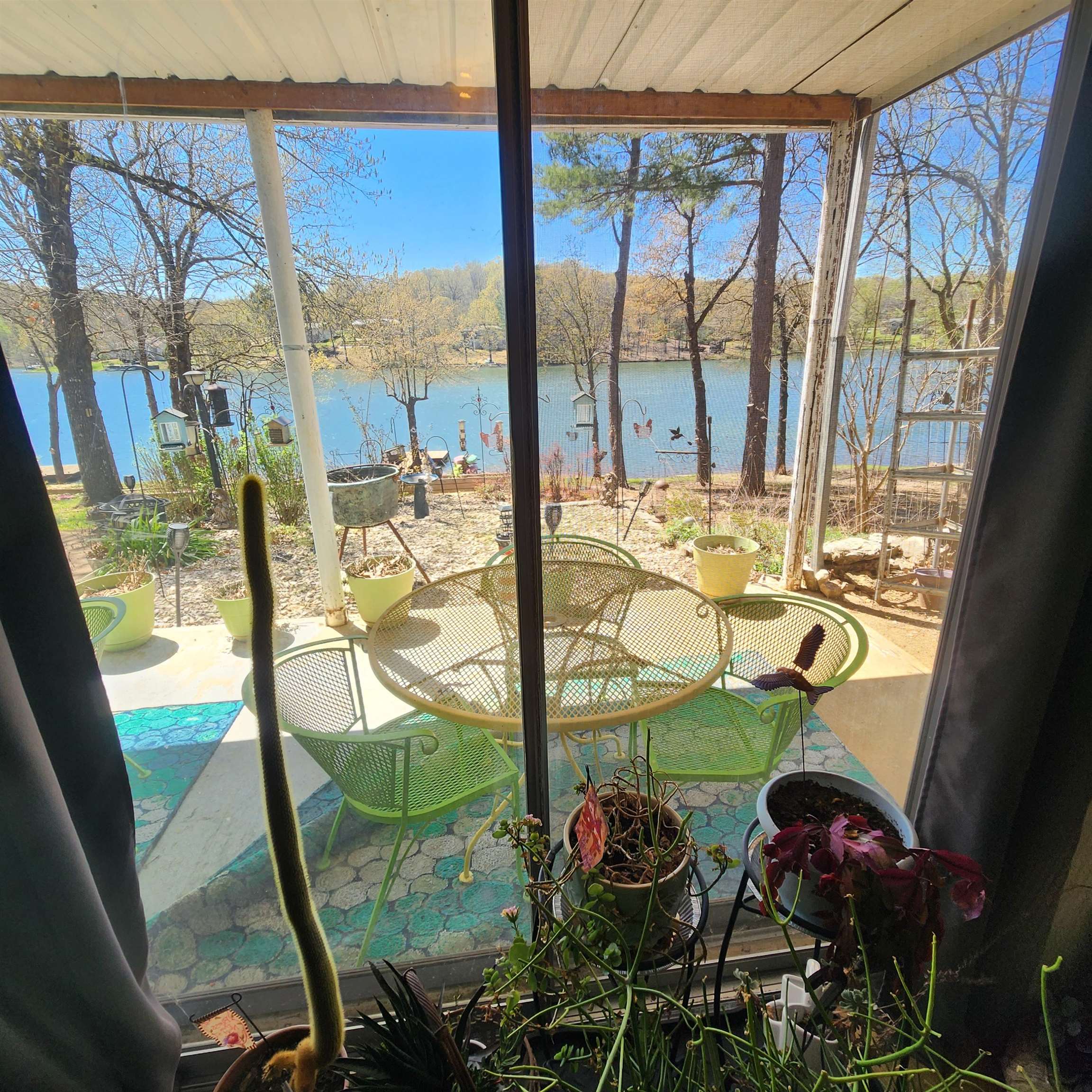 Navajo Second - Residential