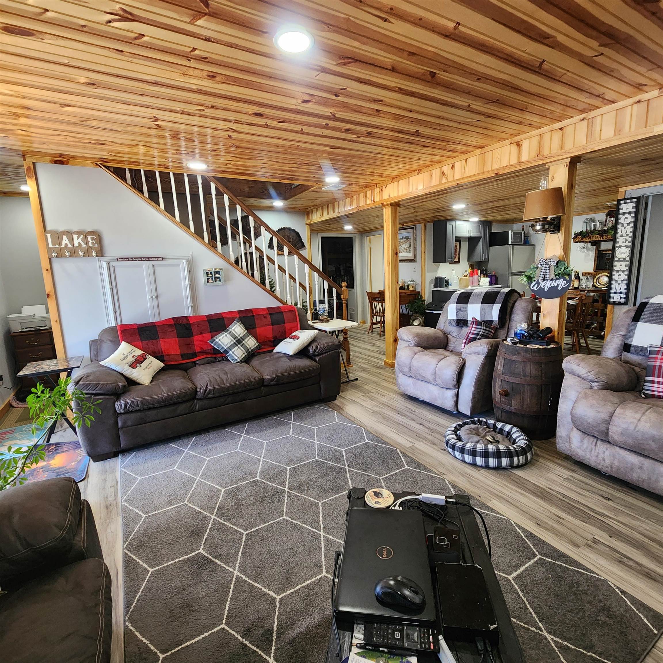 Navajo Second - Residential