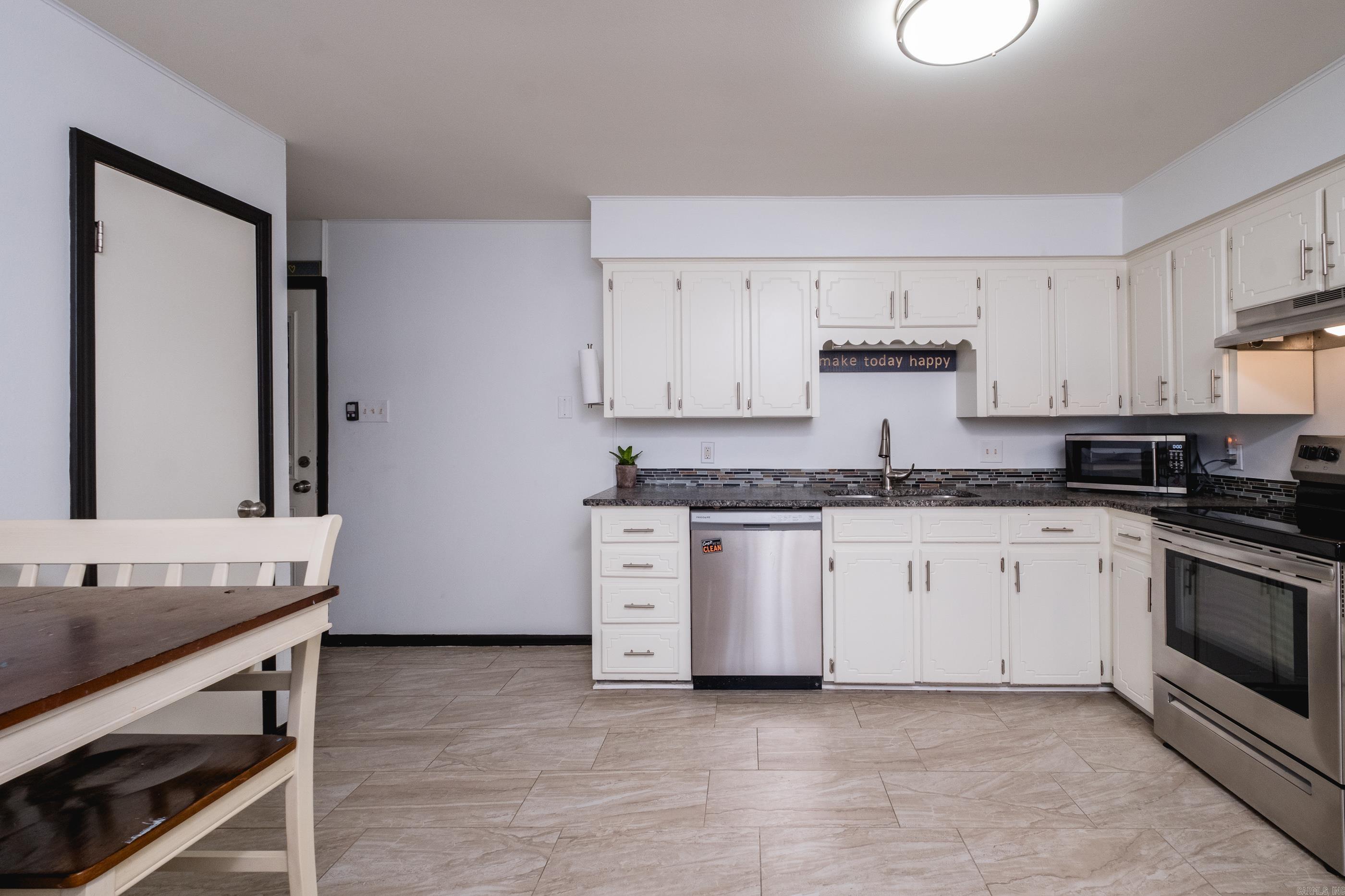KINGSPARK TO COOK MTN VIL - Residential