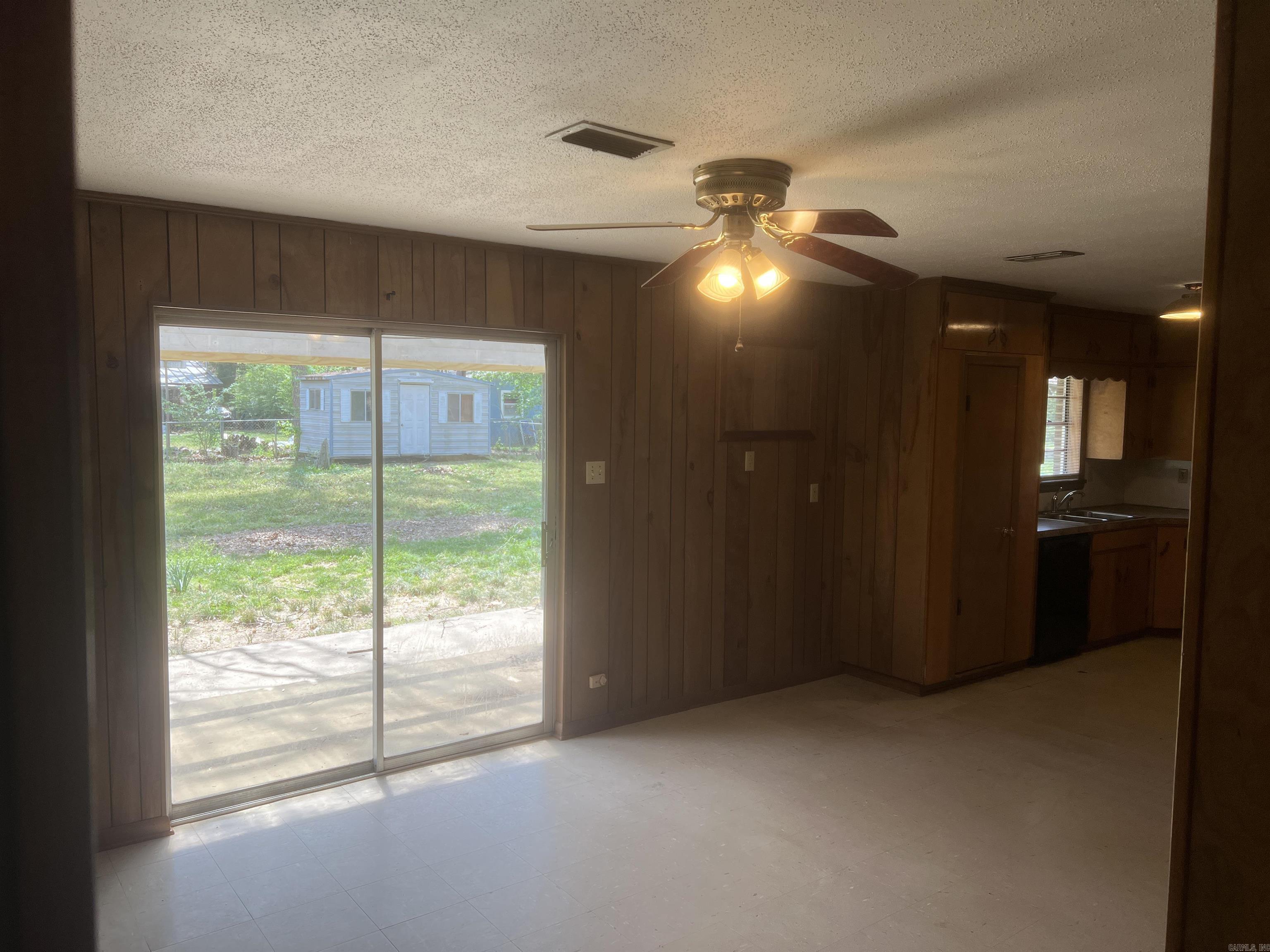 CONWAY MANOR - Residential