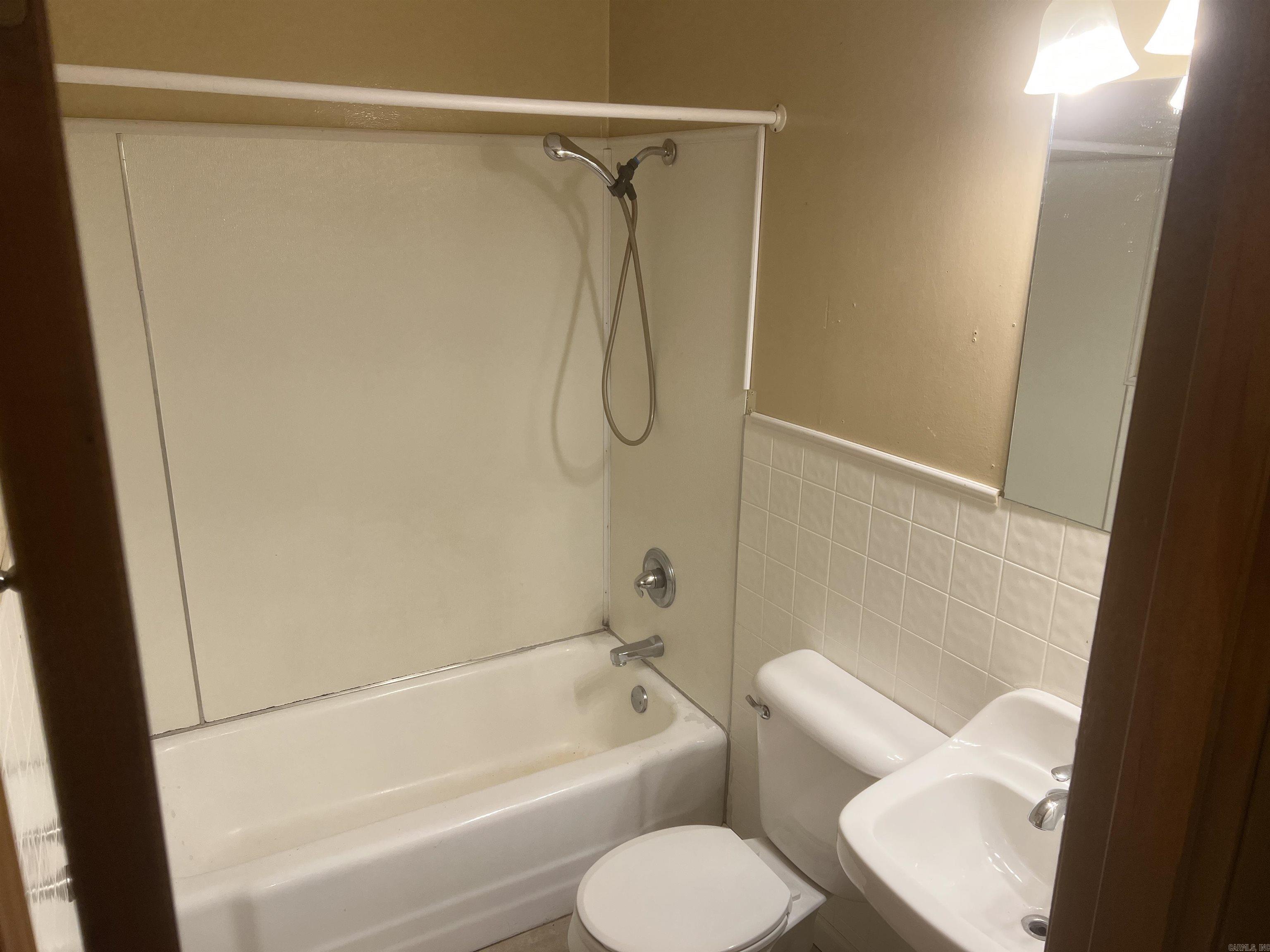 CONWAY MANOR - Residential