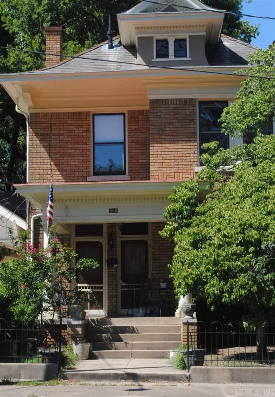 If you LOVE a Beautiful 1930's Home w/Amazing Features Transom Windows, Glass Door Knobs,Original Hardwood Floors High Ceilings, Unique Lighting Fixtures.. So Many Beautiful Details & Tons of Storage!  Foyer w/Coat Closet, Living Area, Bedroom, Kitchen & Bath w/Walk-in Shower,  2nd Bedroom/Loft/Office This space has Great Little Nooks, A Window Seat, HUGE Closet!Next Door to The Terry House, You can see The Arkansas Art Center from Your Front Porch, Walking Distance to the River Market, Downtown at its BEST
