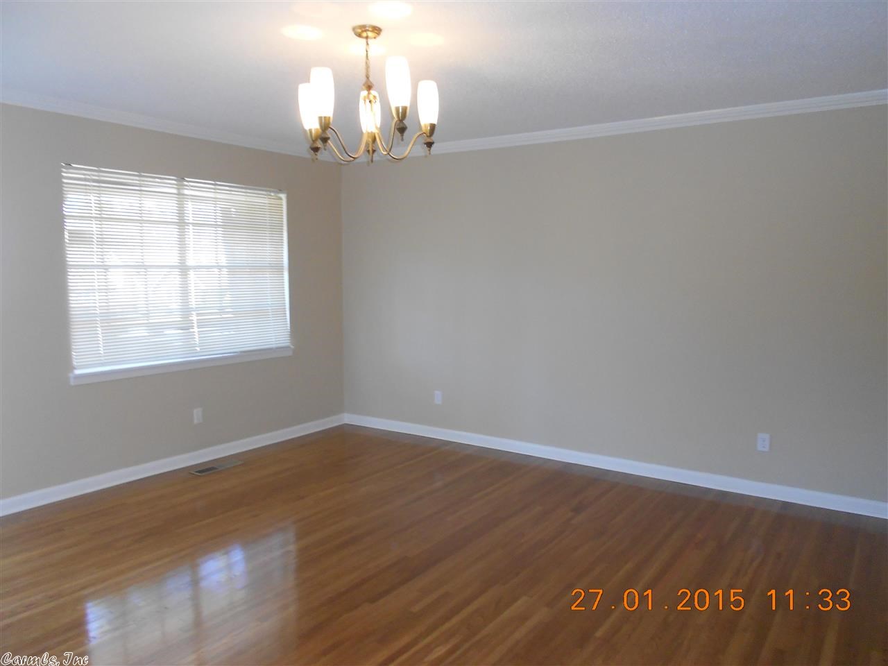 SECLUDED HILLS - Residential