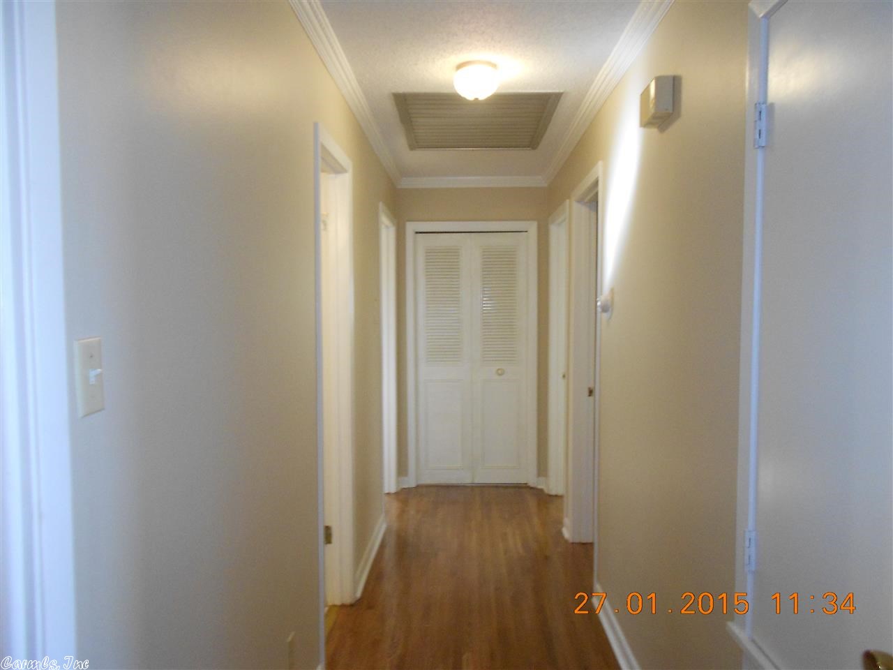 SECLUDED HILLS - Residential