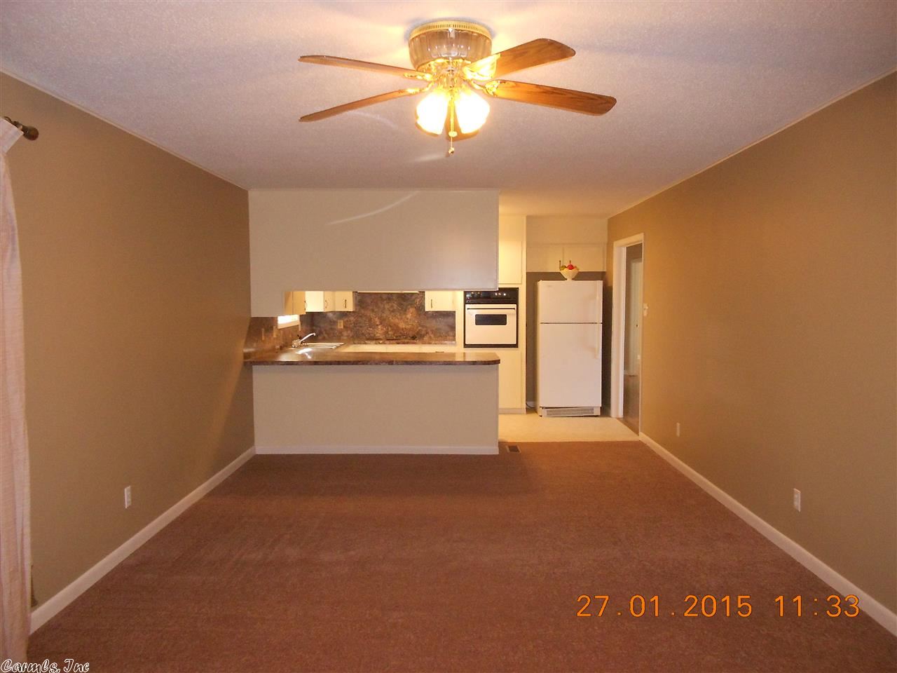 SECLUDED HILLS - Residential