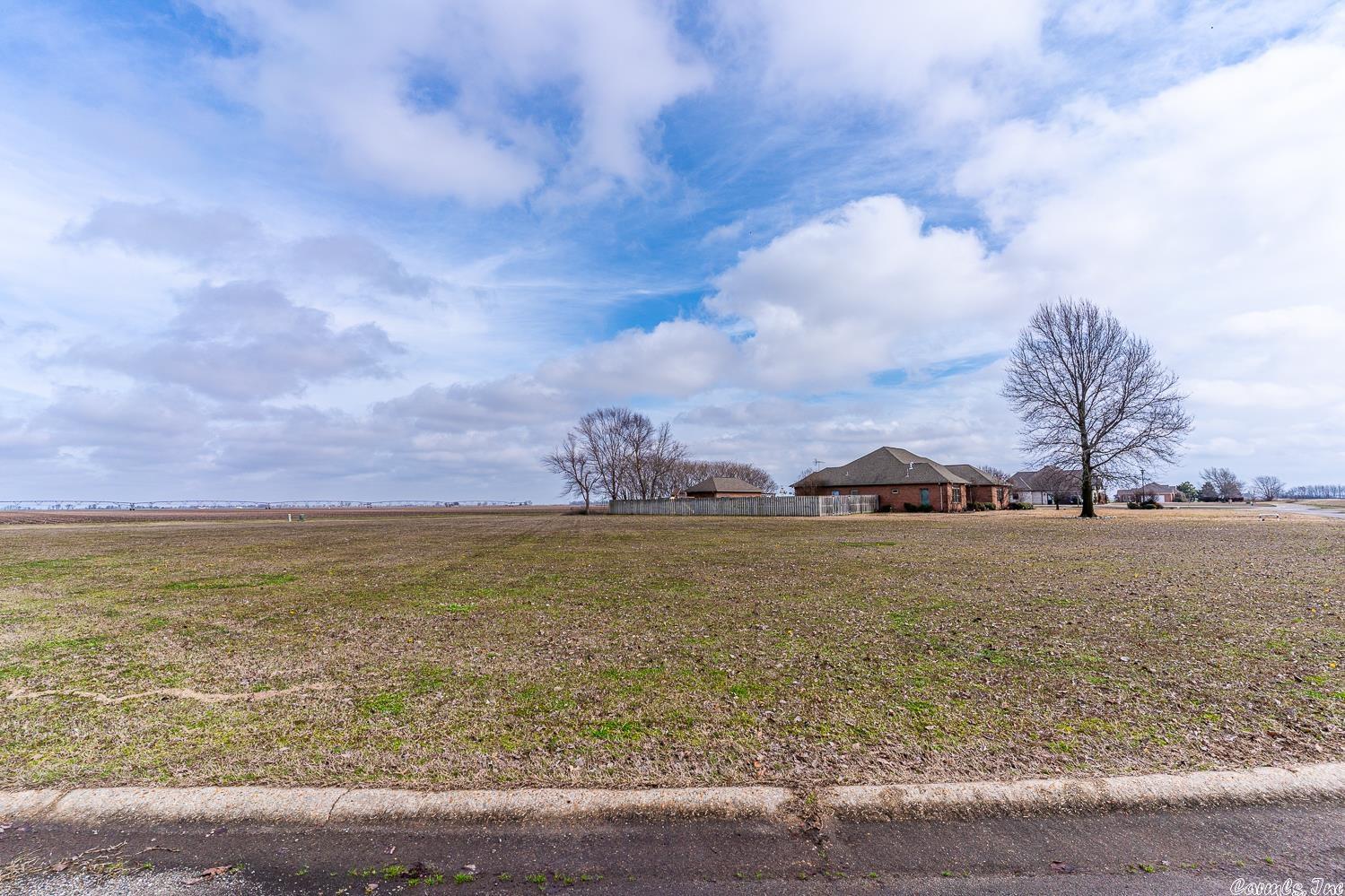 COTTON POINTE - Land