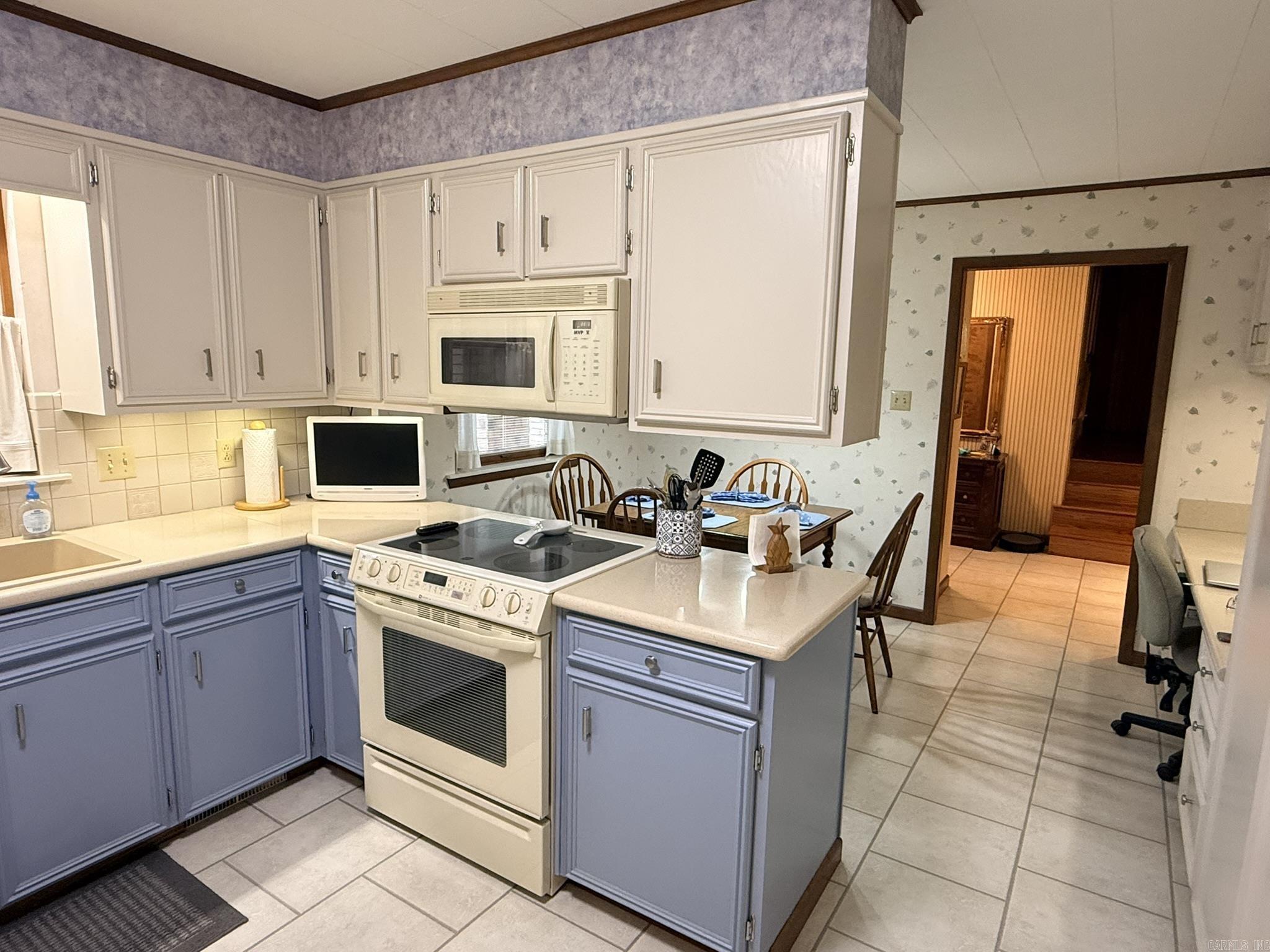 CHEROKEE HILLS 3 - Residential