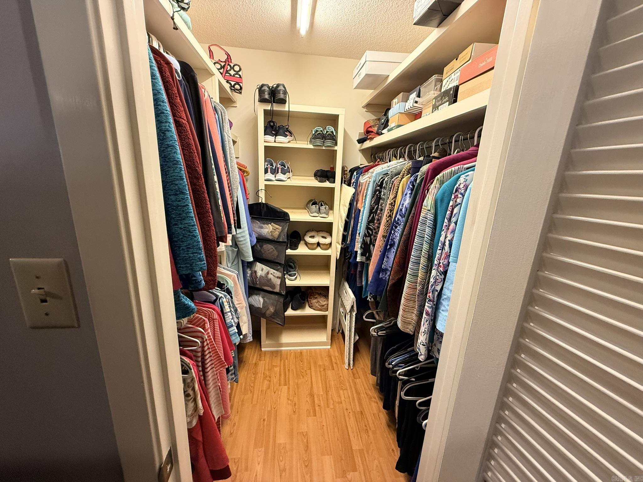 CHEROKEE HILLS 3 - Residential