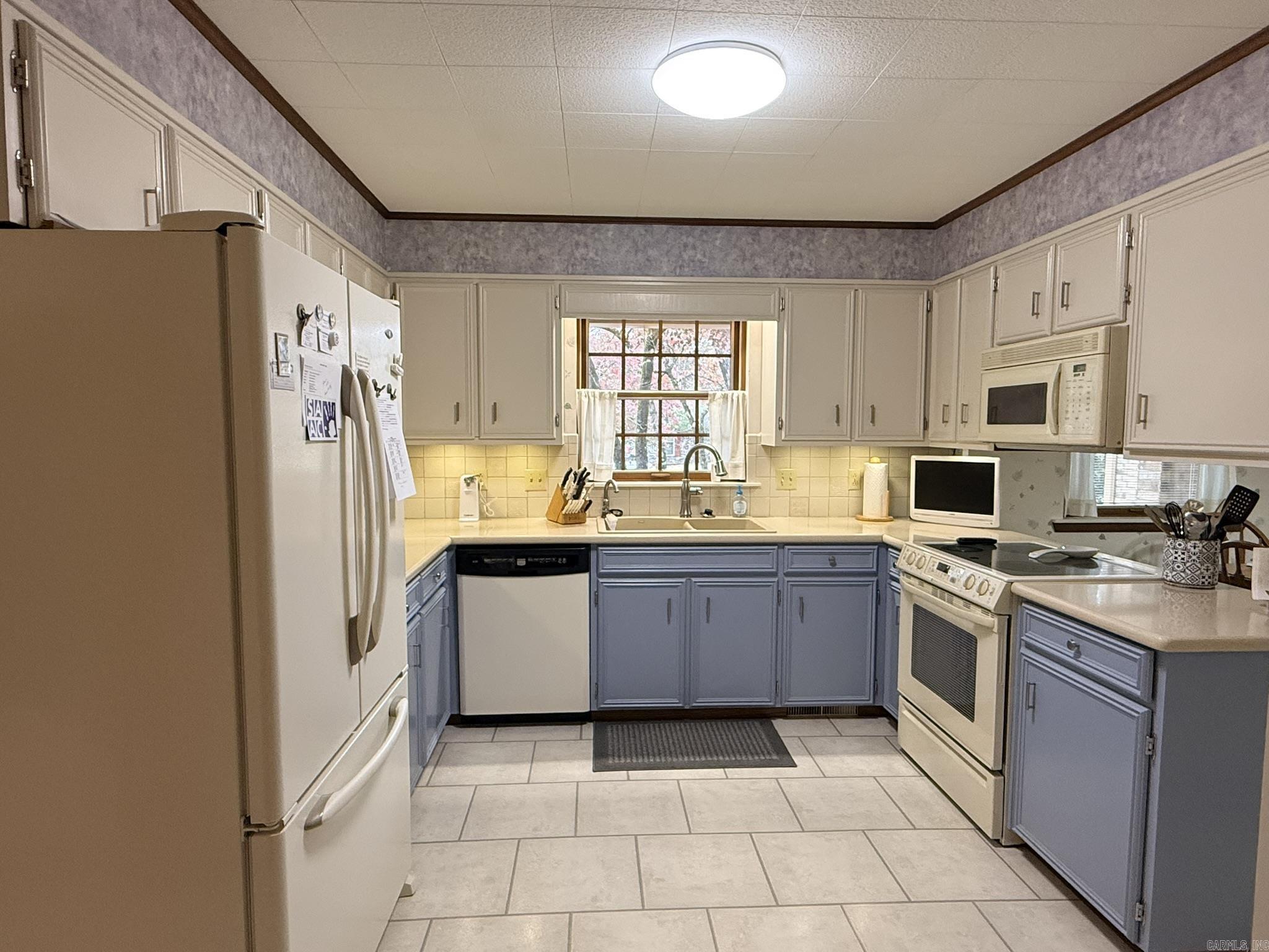 CHEROKEE HILLS 3 - Residential