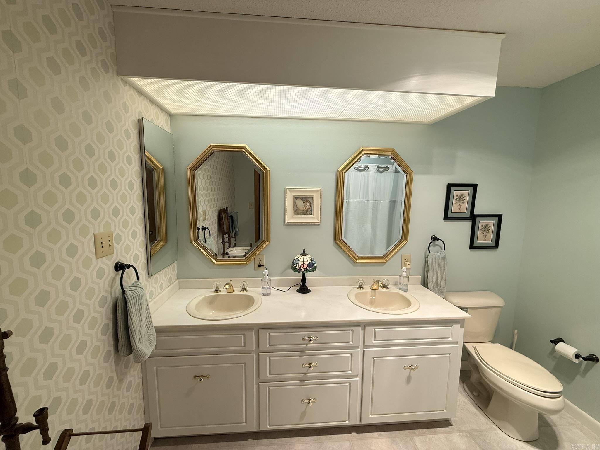 CHEROKEE HILLS 3 - Residential