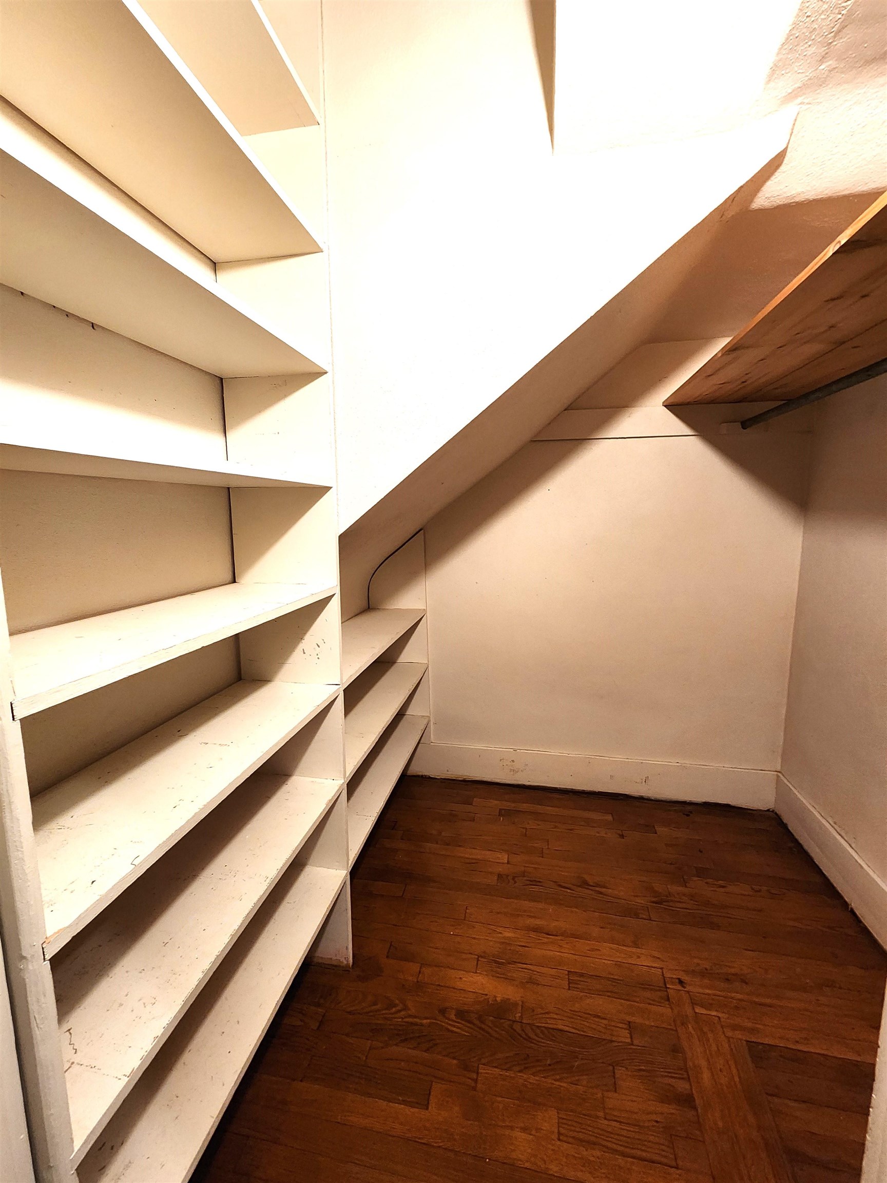 Mahony - Residential